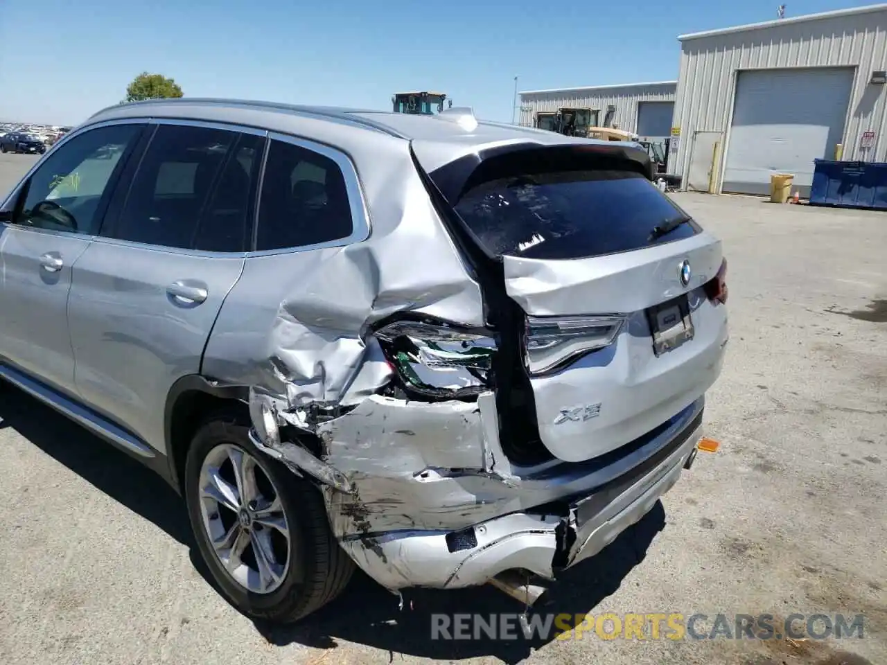 9 Photograph of a damaged car 5UXTY5C05M9H30228 BMW X3 2021