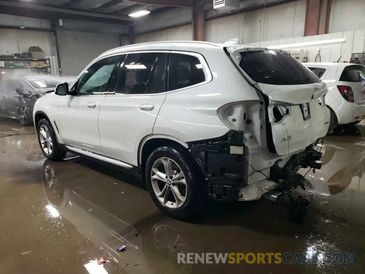 2 Photograph of a damaged car 5UXTY5C06M9E22016 BMW X3 2021