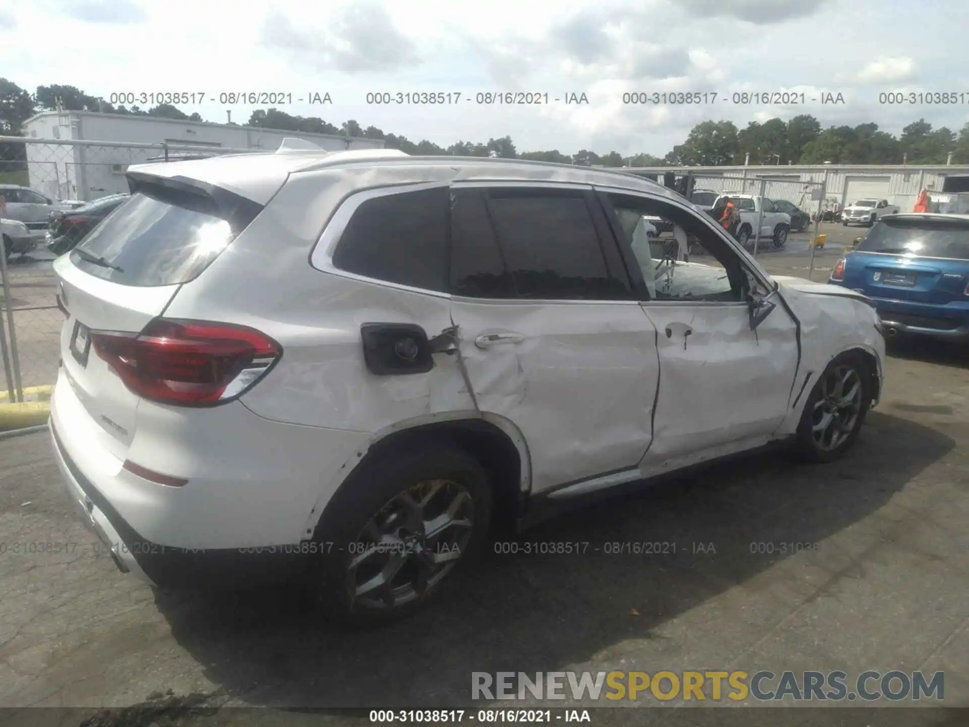 4 Фотография поврежденного автомобиля 5UXTY5C06M9E37549 BMW X3 2021