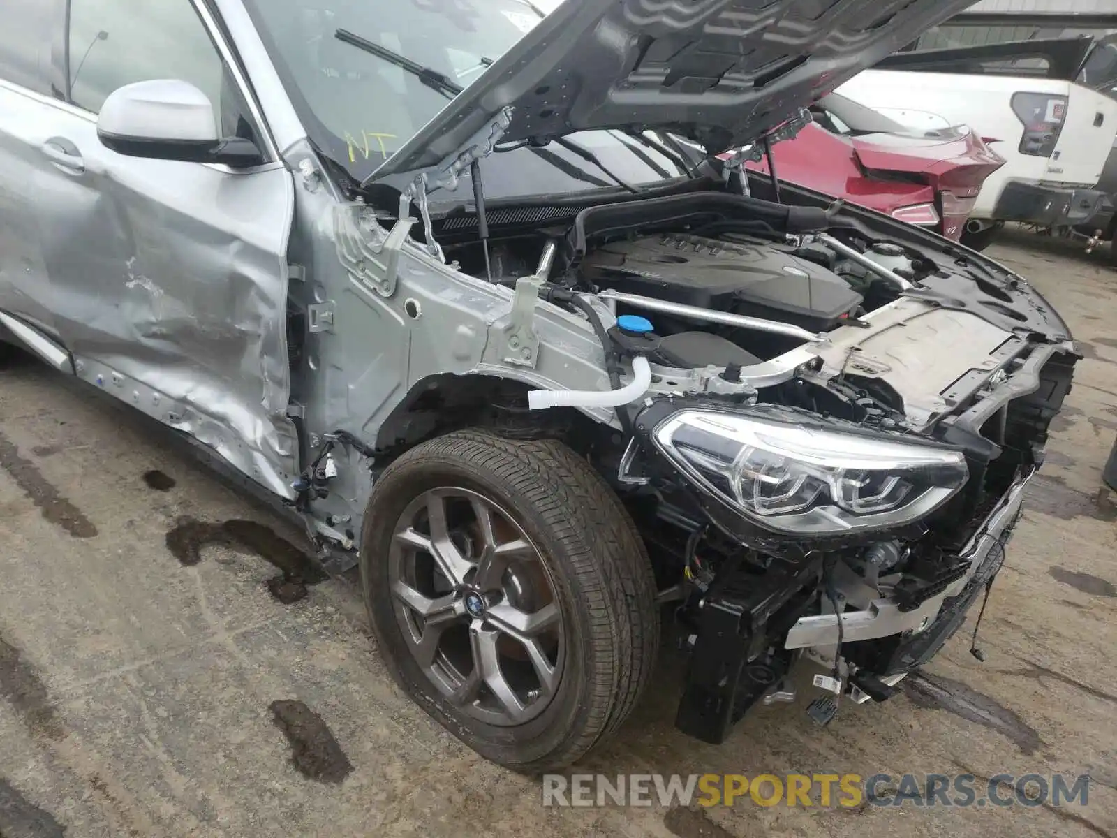 9 Фотография поврежденного автомобиля 5UXTY5C06M9E54898 BMW X3 2021
