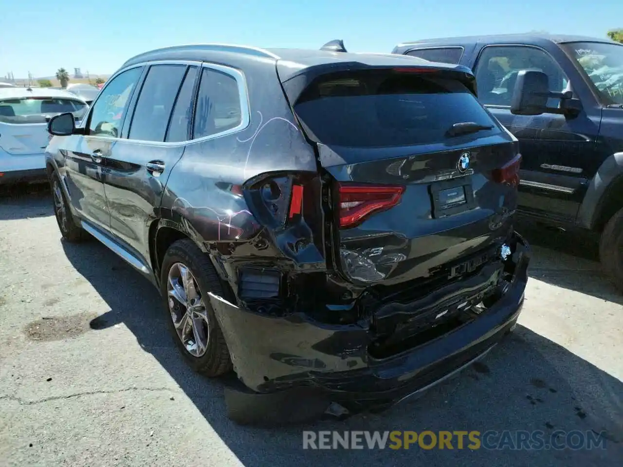 3 Photograph of a damaged car 5UXTY5C06M9E67666 BMW X3 2021