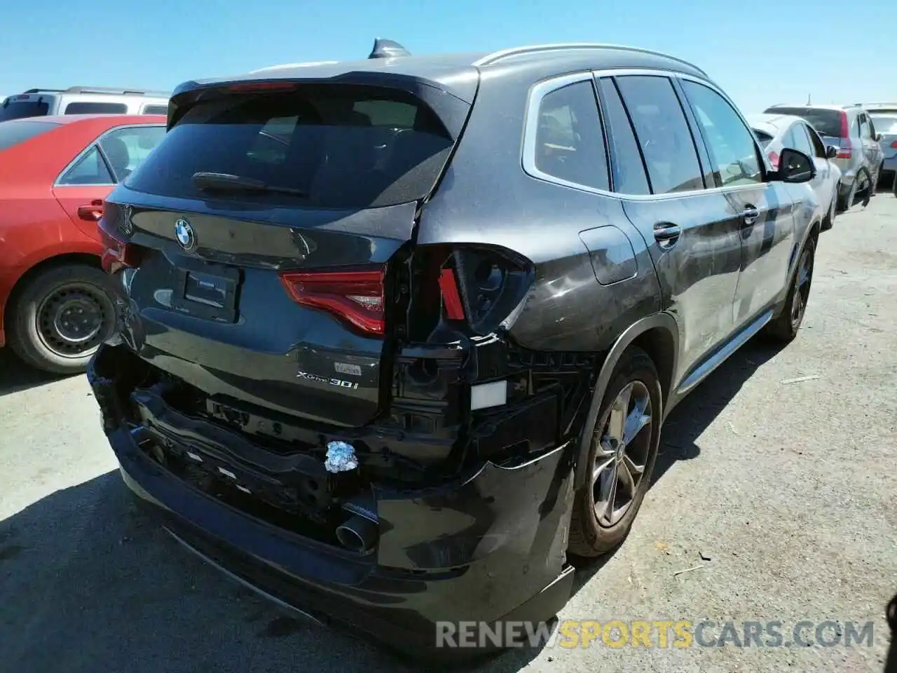 4 Photograph of a damaged car 5UXTY5C06M9E67666 BMW X3 2021