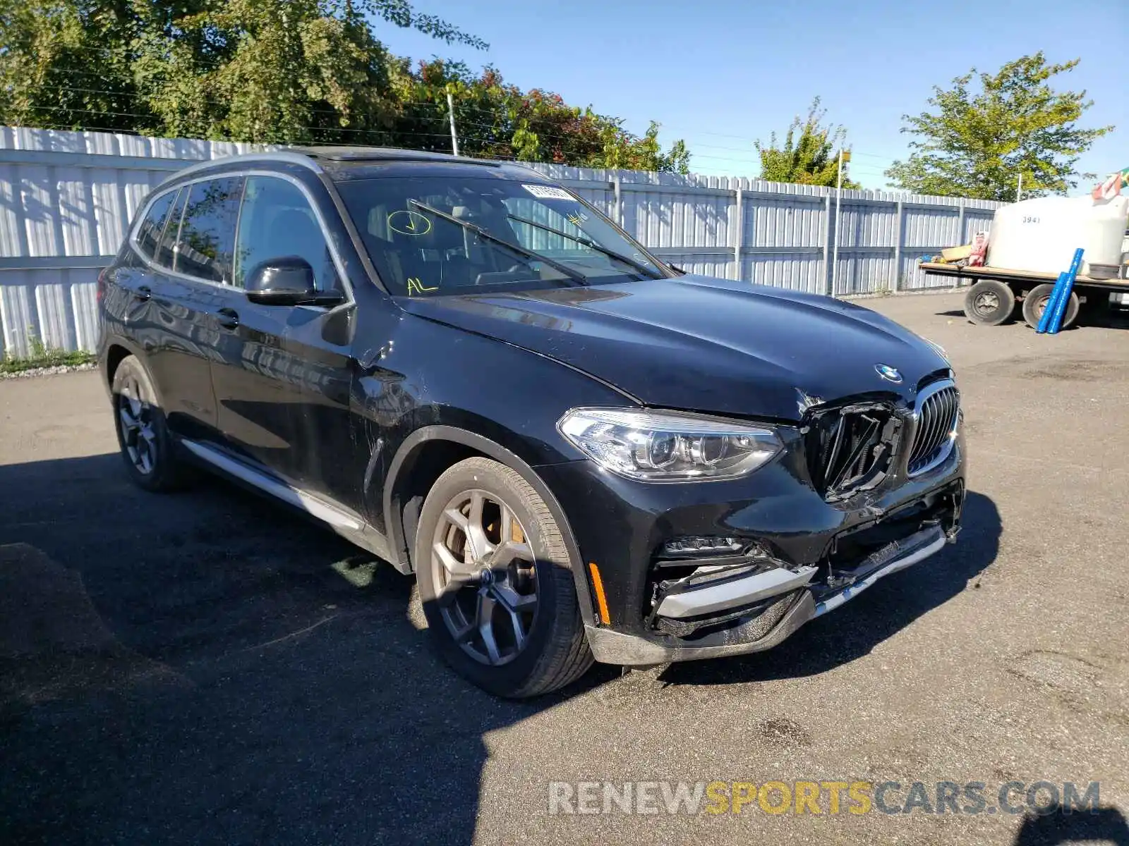 1 Photograph of a damaged car 5UXTY5C06M9F00780 BMW X3 2021