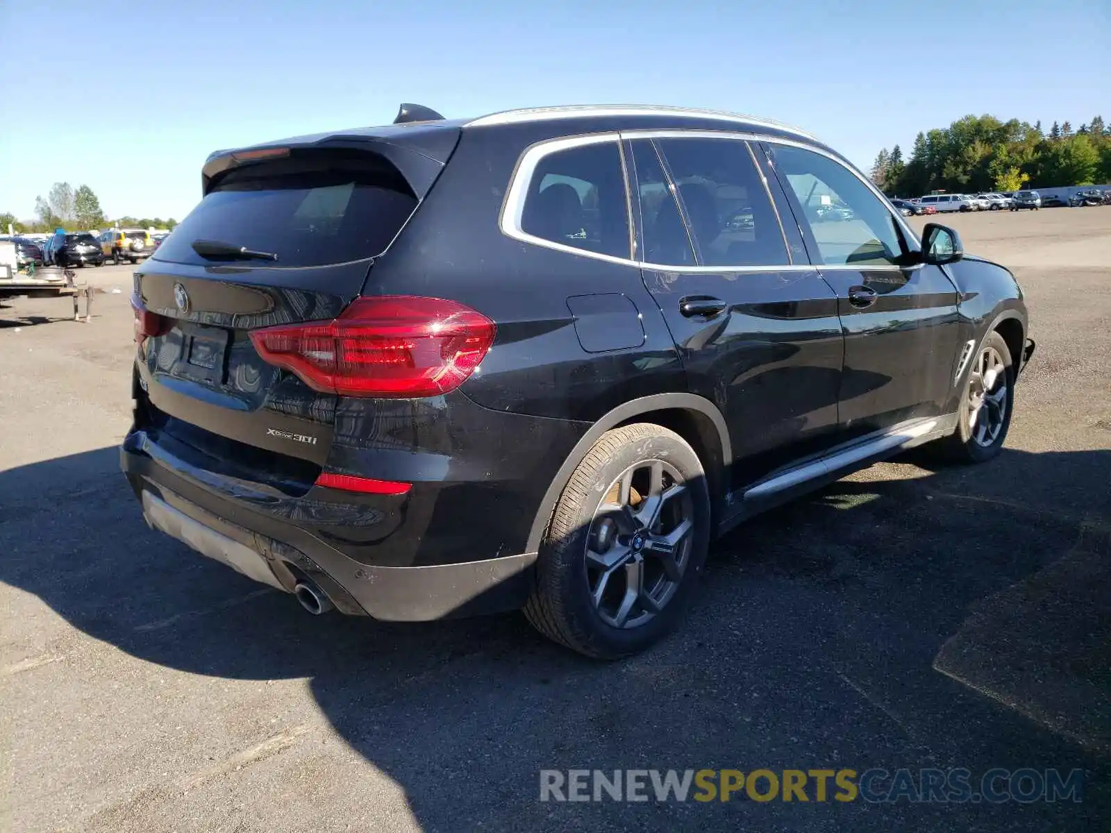 4 Photograph of a damaged car 5UXTY5C06M9F00780 BMW X3 2021