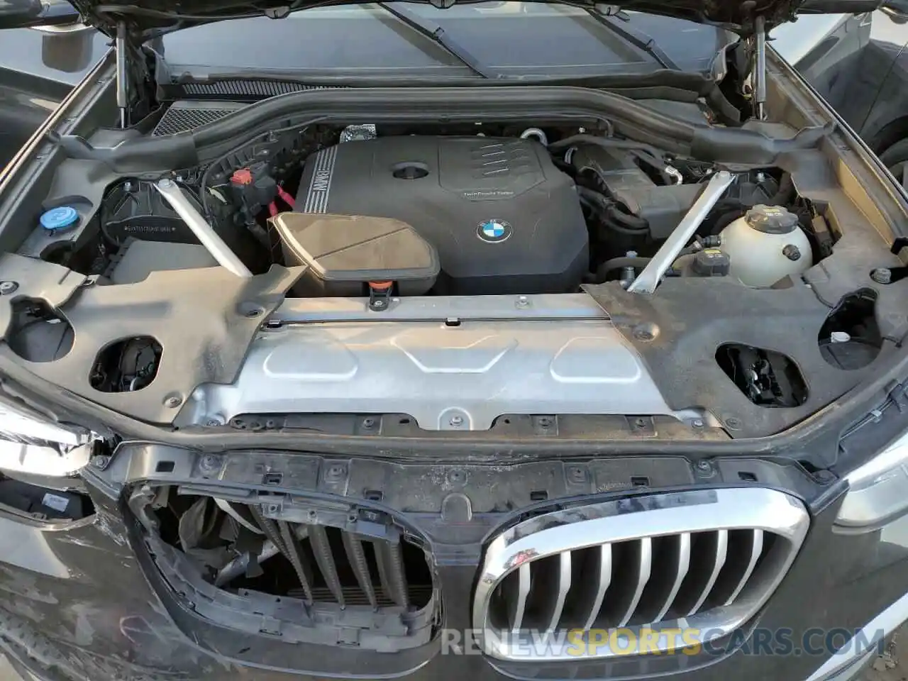 11 Фотография поврежденного автомобиля 5UXTY5C06M9F10984 BMW X3 2021