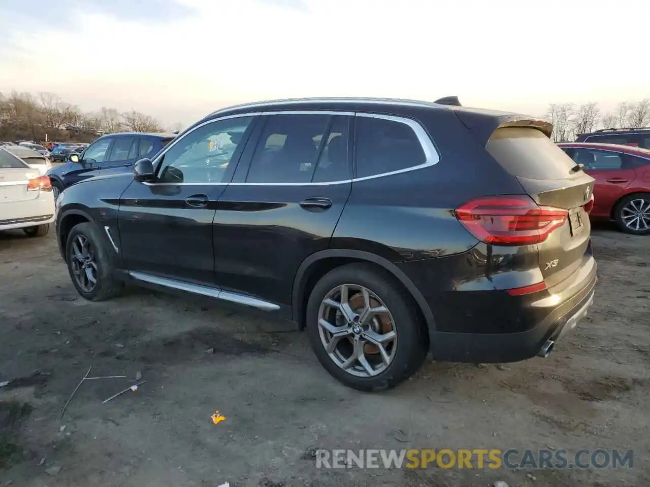 2 Фотография поврежденного автомобиля 5UXTY5C06M9F10984 BMW X3 2021