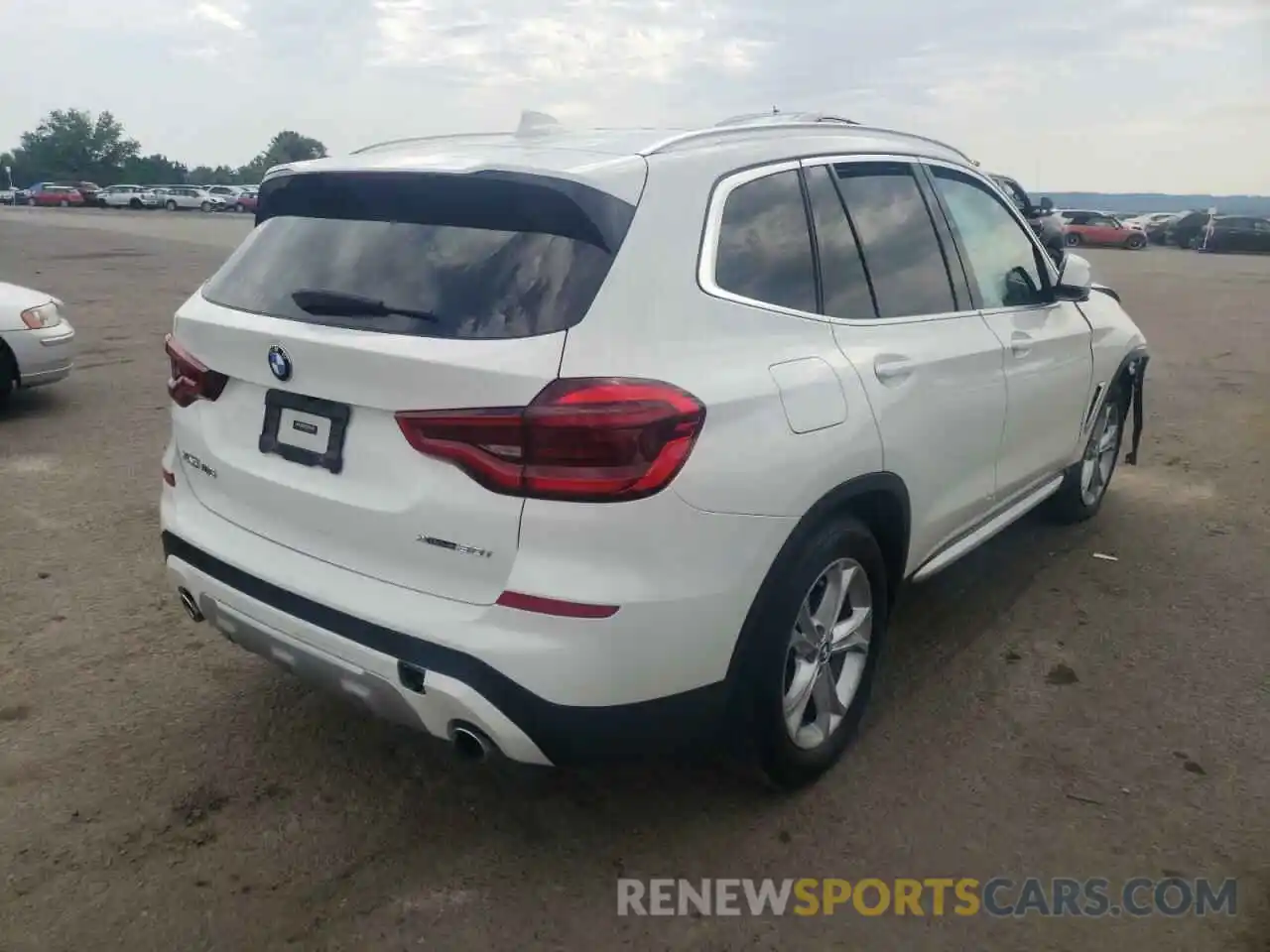 4 Фотография поврежденного автомобиля 5UXTY5C06M9F13478 BMW X3 2021