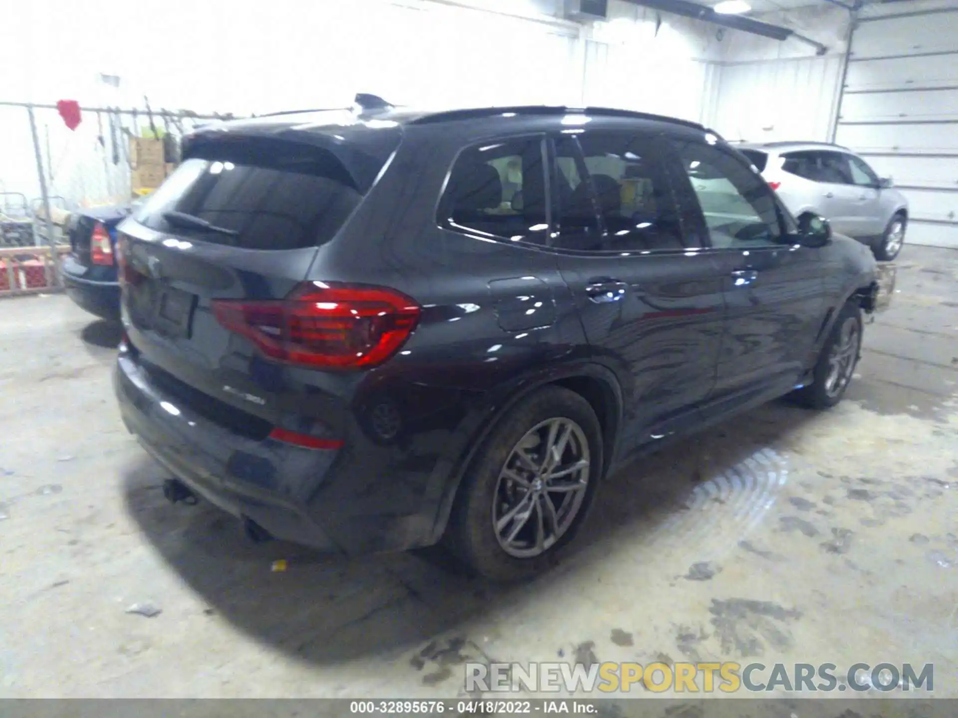 4 Фотография поврежденного автомобиля 5UXTY5C06M9F18969 BMW X3 2021