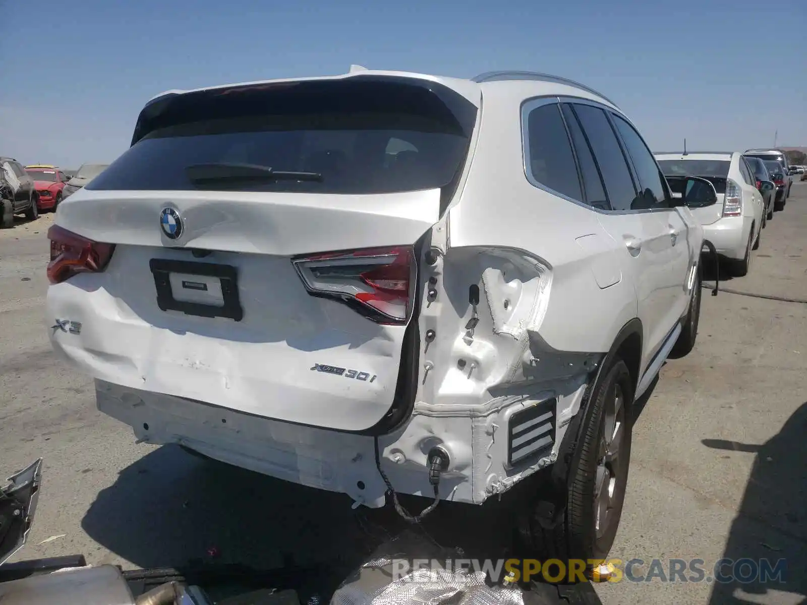 4 Photograph of a damaged car 5UXTY5C06M9F40163 BMW X3 2021