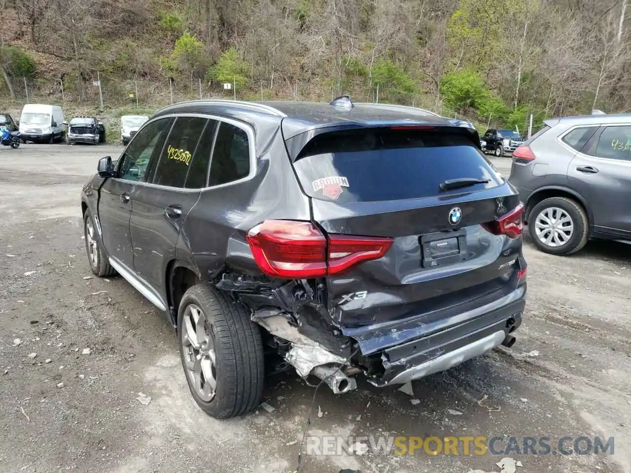 3 Photograph of a damaged car 5UXTY5C06M9H18766 BMW X3 2021