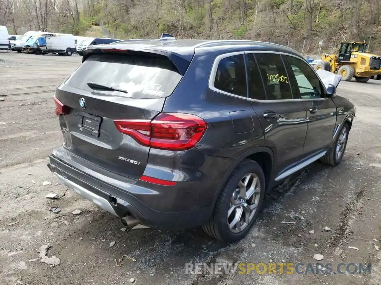 4 Photograph of a damaged car 5UXTY5C06M9H18766 BMW X3 2021