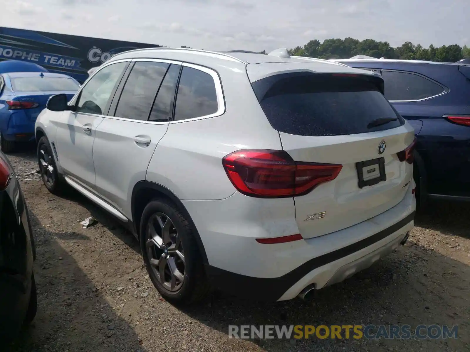 3 Photograph of a damaged car 5UXTY5C07M9E37088 BMW X3 2021