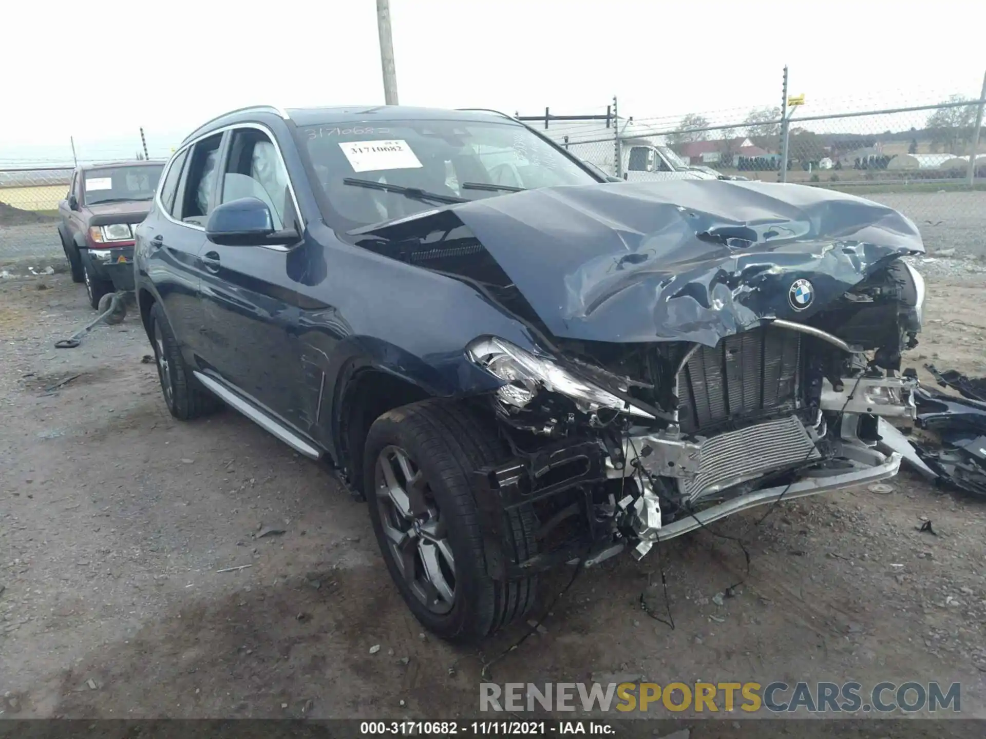 1 Photograph of a damaged car 5UXTY5C07M9E42162 BMW X3 2021