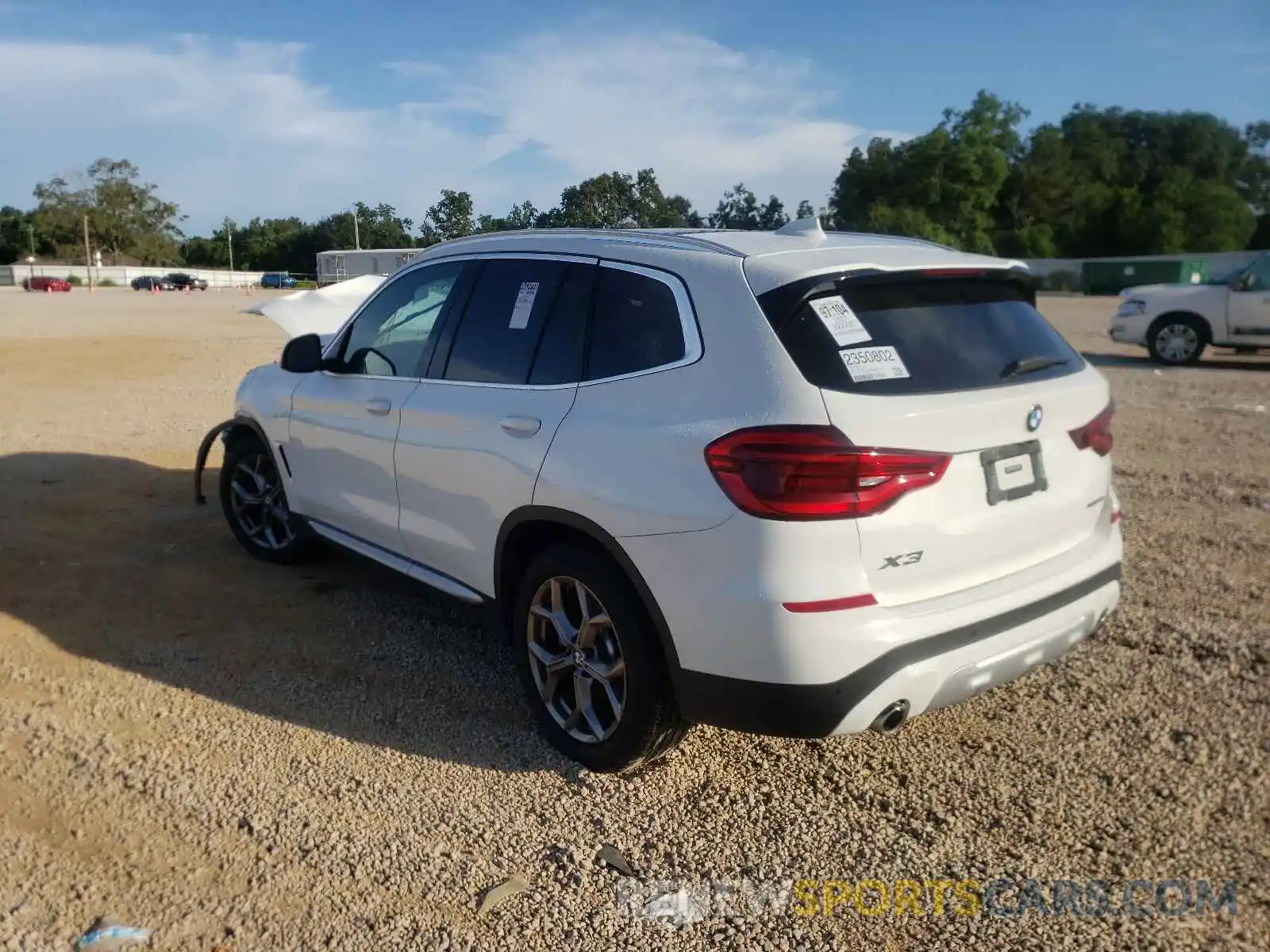 3 Photograph of a damaged car 5UXTY5C07M9F59823 BMW X3 2021