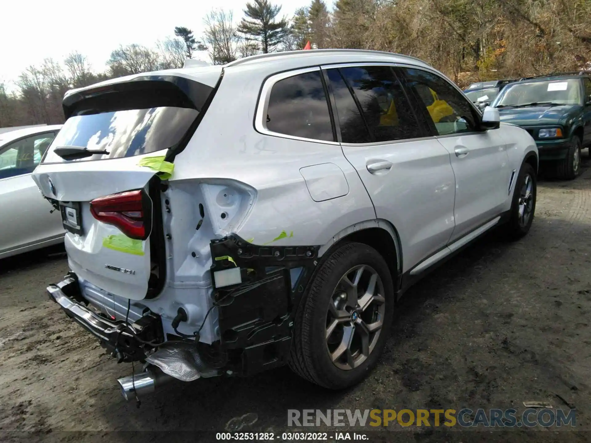 4 Photograph of a damaged car 5UXTY5C07M9G24329 BMW X3 2021