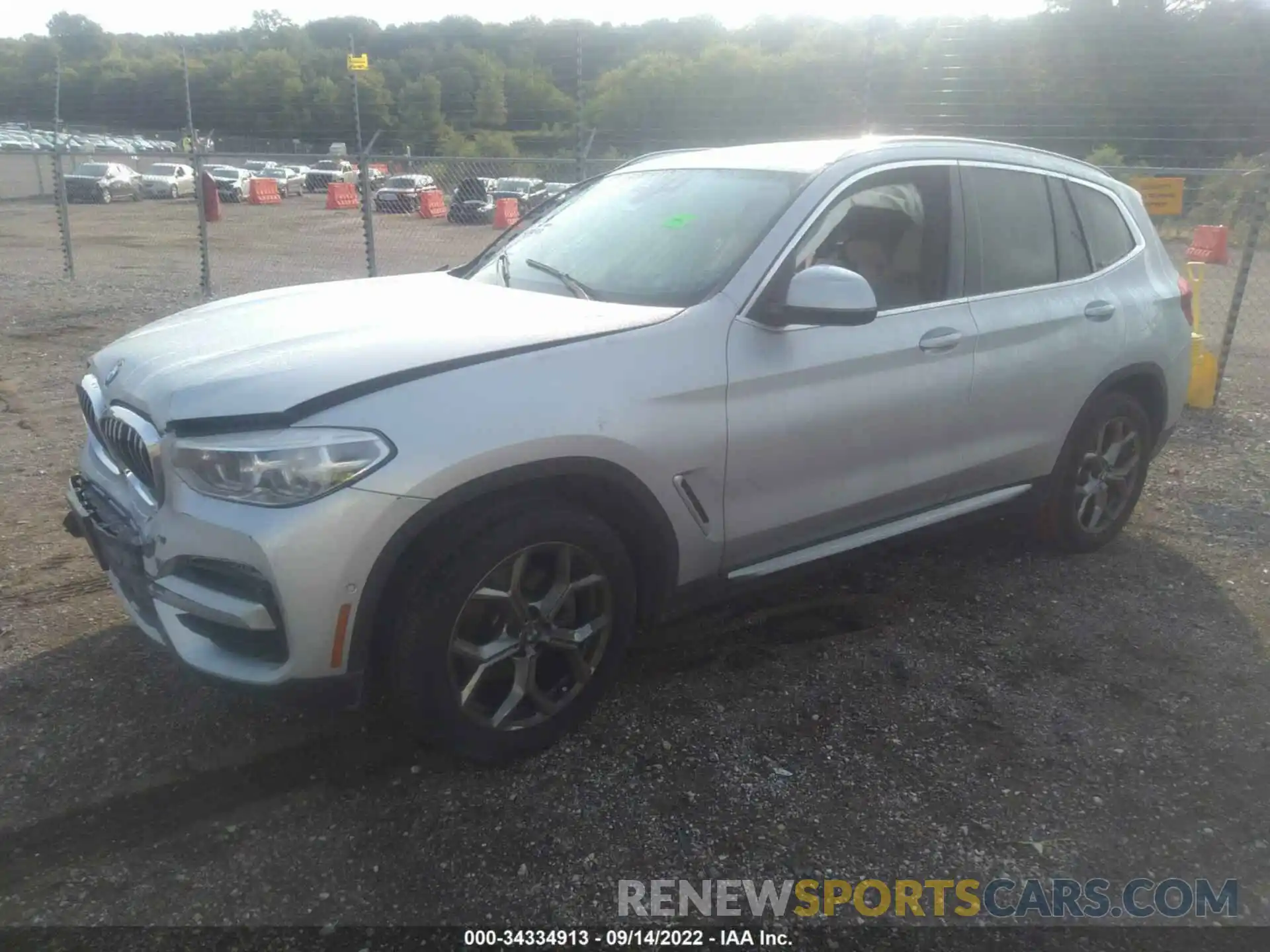 2 Photograph of a damaged car 5UXTY5C07M9G40966 BMW X3 2021