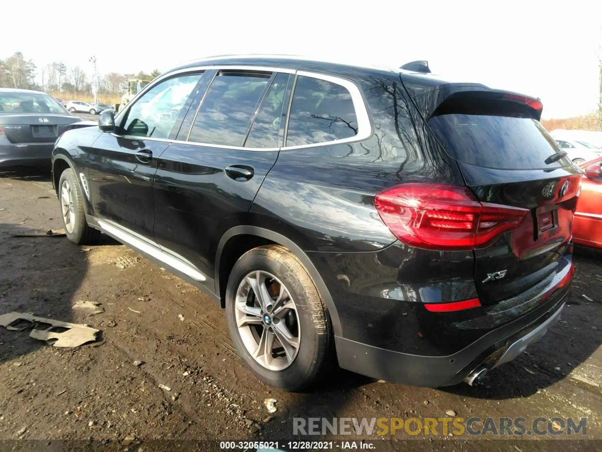 3 Photograph of a damaged car 5UXTY5C07M9G50087 BMW X3 2021