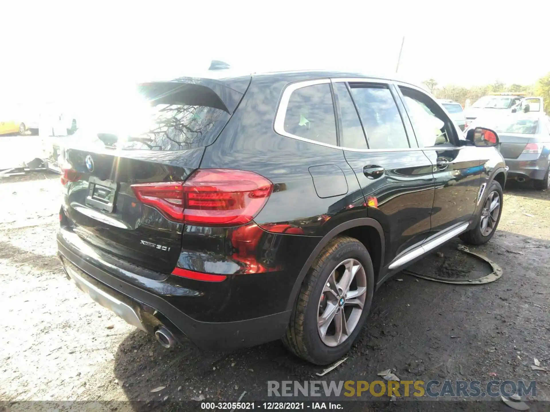 4 Фотография поврежденного автомобиля 5UXTY5C07M9G50087 BMW X3 2021