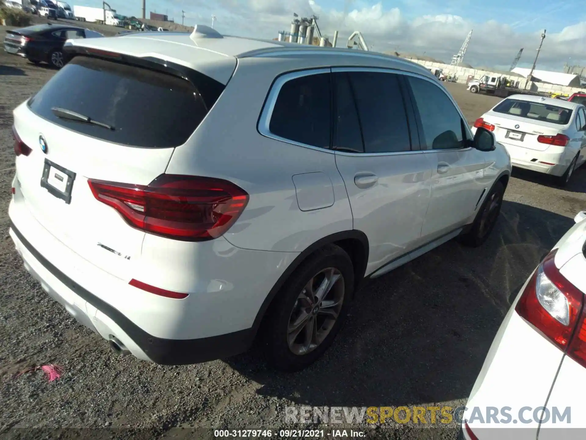 4 Фотография поврежденного автомобиля 5UXTY5C07M9H10417 BMW X3 2021