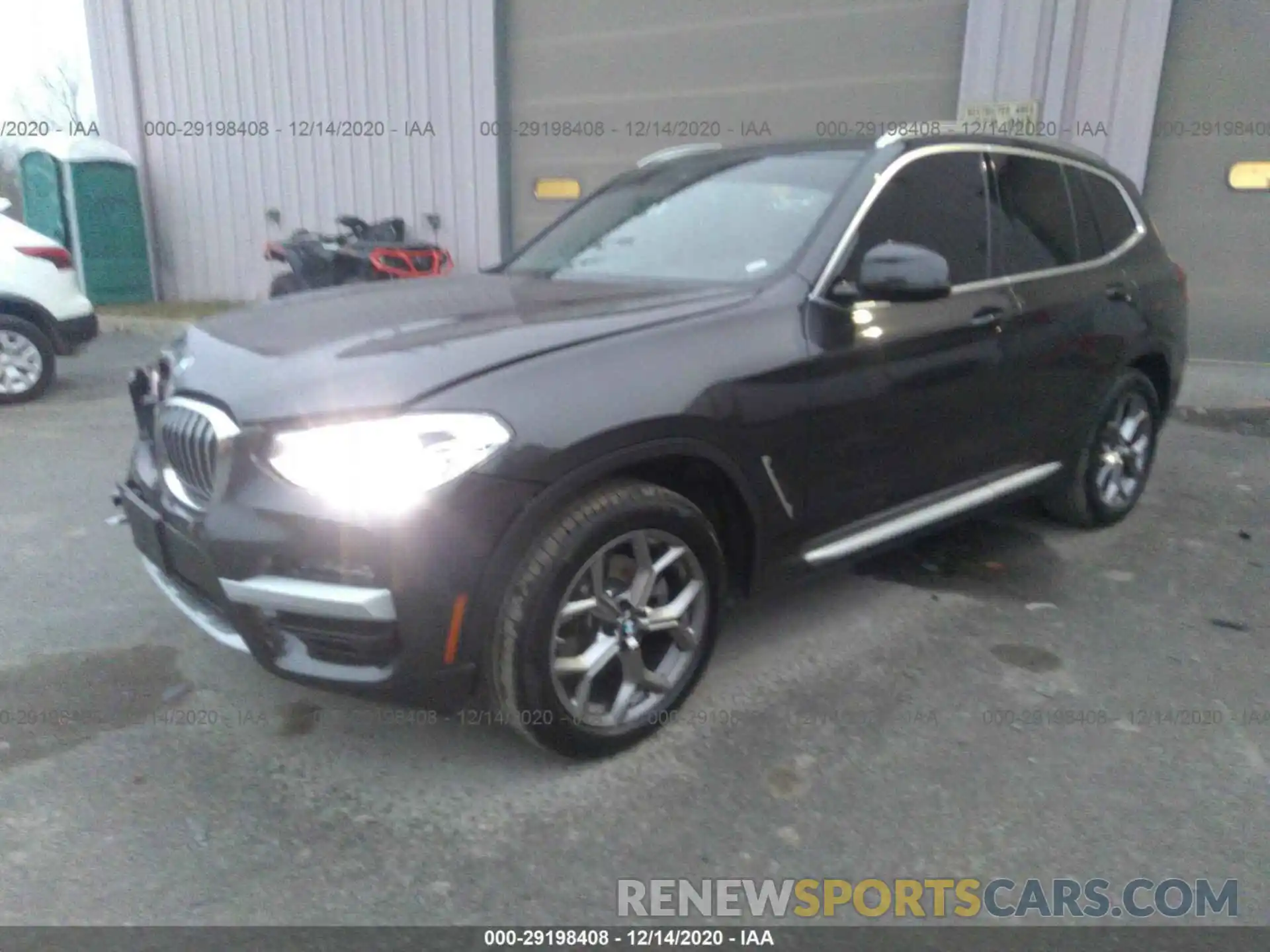 2 Photograph of a damaged car 5UXTY5C08M9E37200 BMW X3 2021