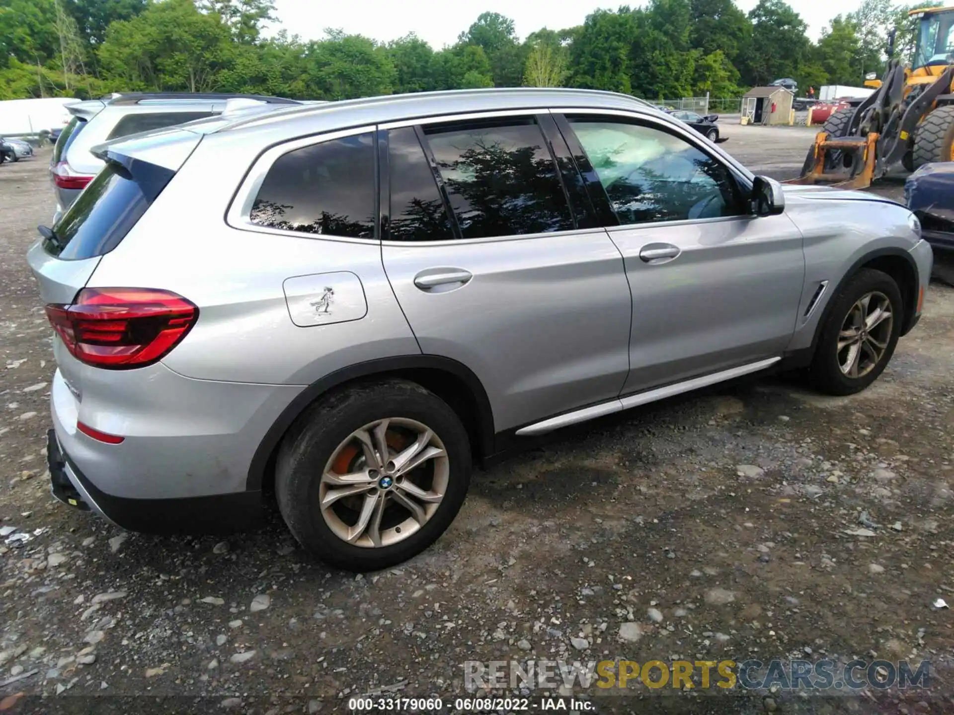 4 Photograph of a damaged car 5UXTY5C08M9E41408 BMW X3 2021