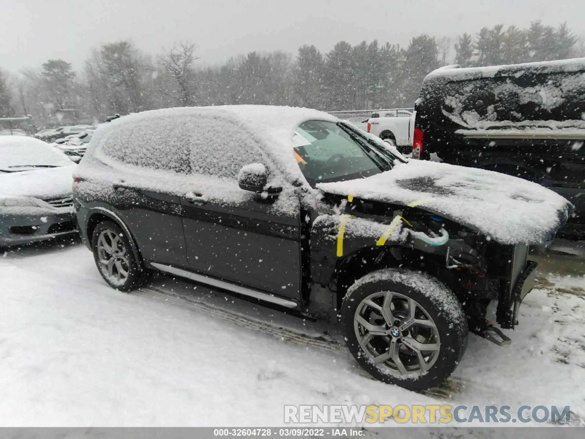 1 Photograph of a damaged car 5UXTY5C08M9F16561 BMW X3 2021