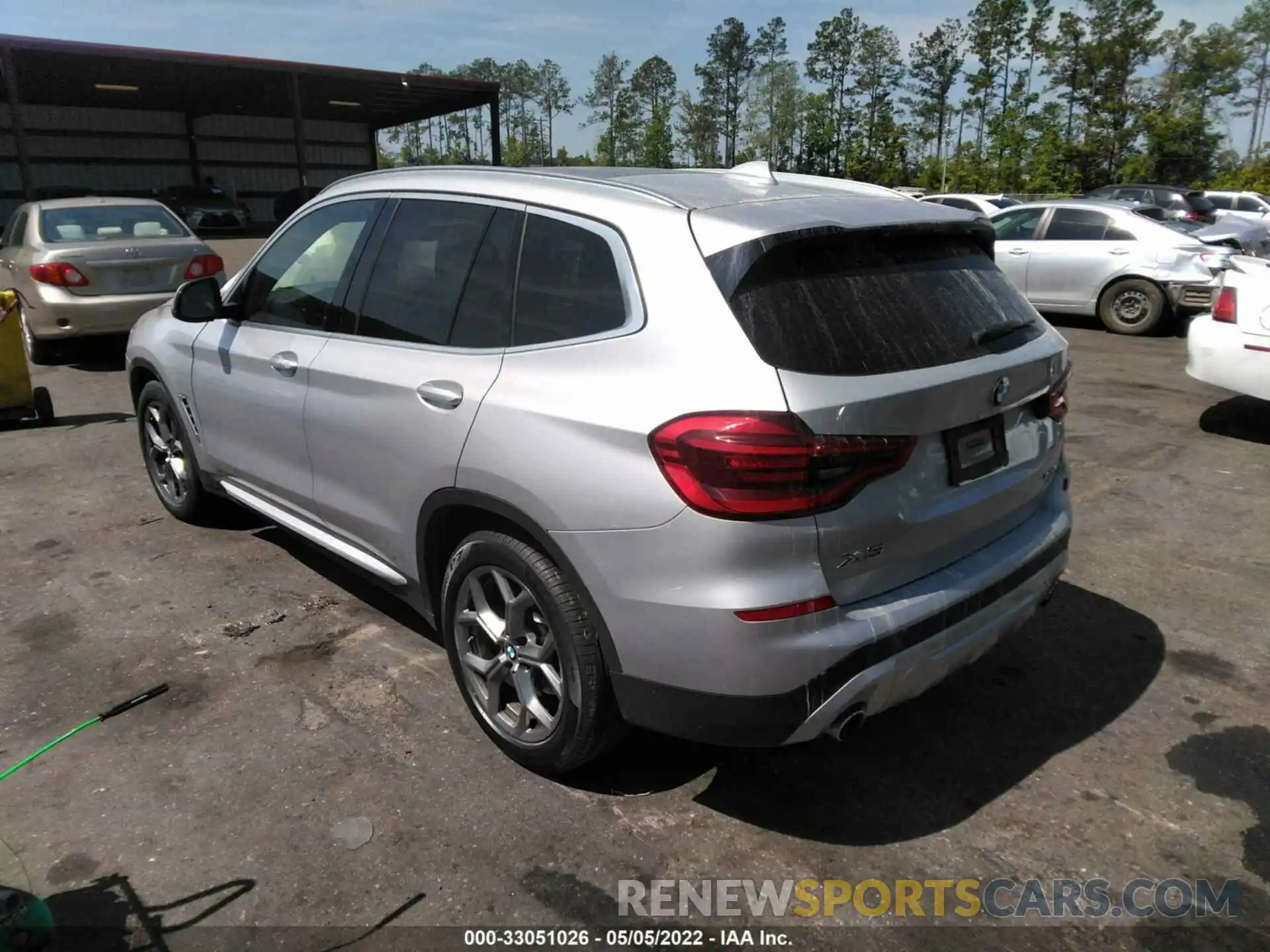 3 Photograph of a damaged car 5UXTY5C08M9F59586 BMW X3 2021