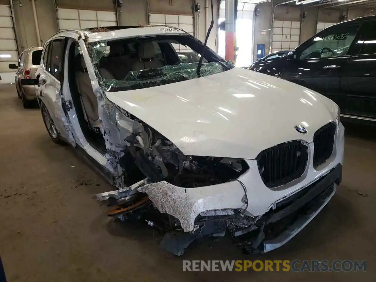 1 Photograph of a damaged car 5UXTY5C08M9H25282 BMW X3 2021