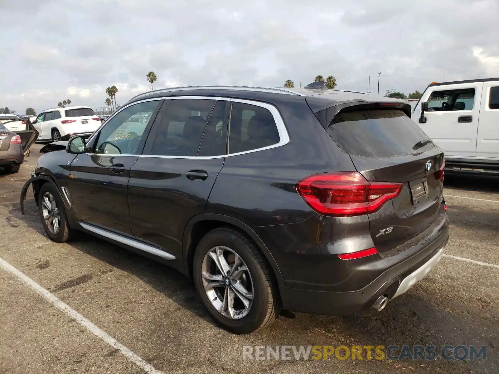 3 Photograph of a damaged car 5UXTY5C08M9H25444 BMW X3 2021