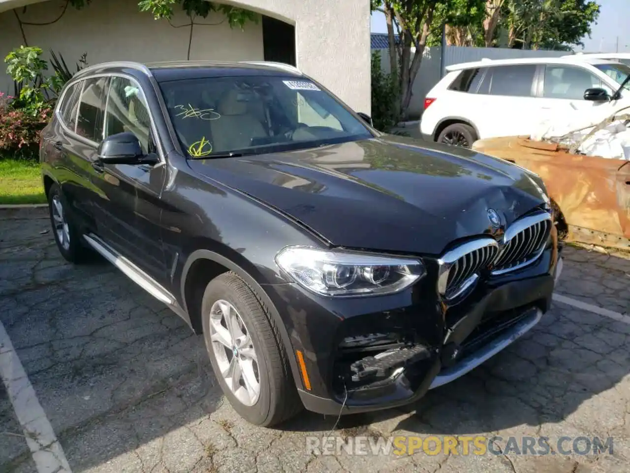 1 Photograph of a damaged car 5UXTY5C08M9H28960 BMW X3 2021