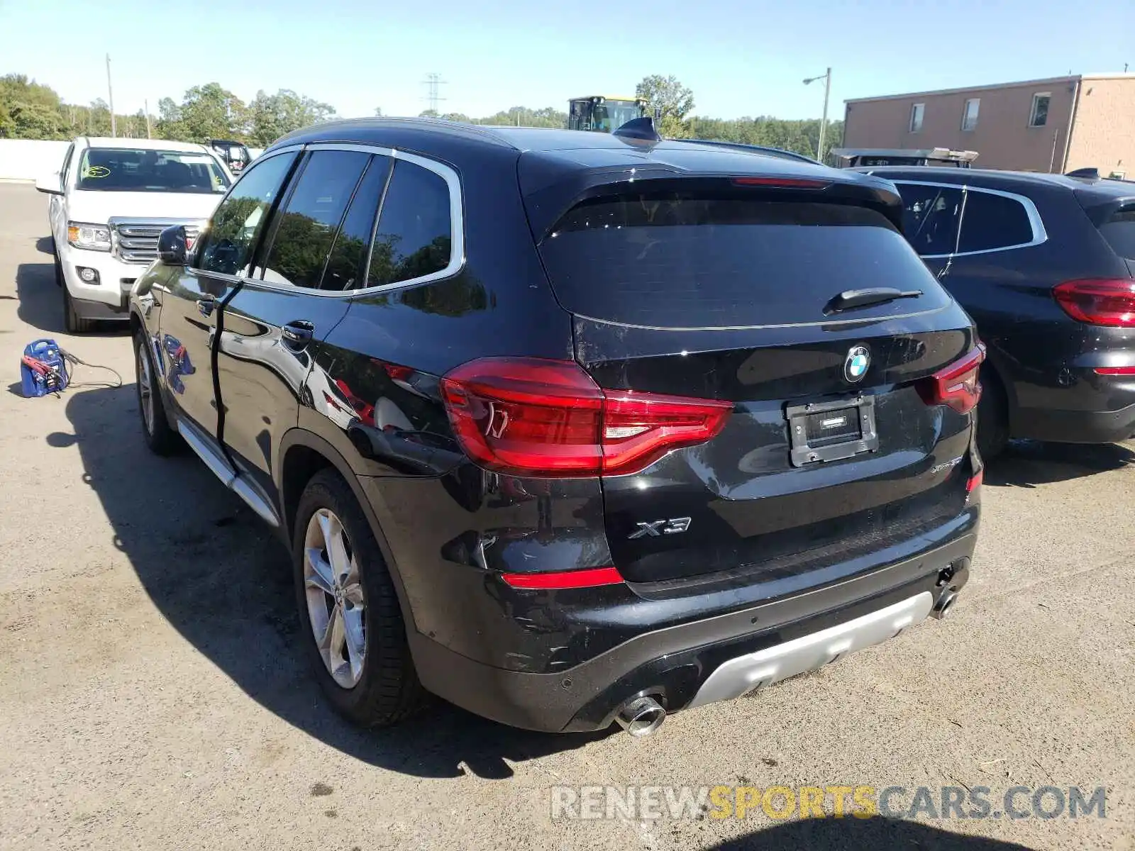 3 Photograph of a damaged car 5UXTY5C09M9D87309 BMW X3 2021