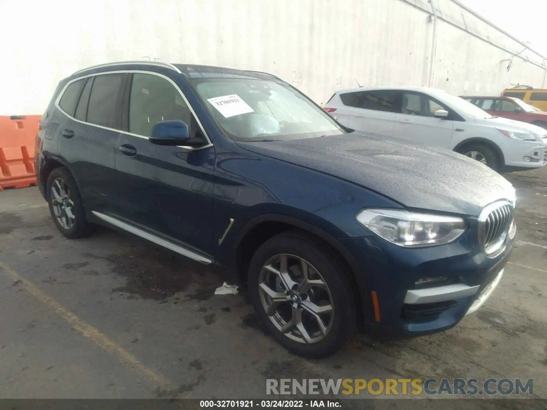 1 Photograph of a damaged car 5UXTY5C09M9E87264 BMW X3 2021