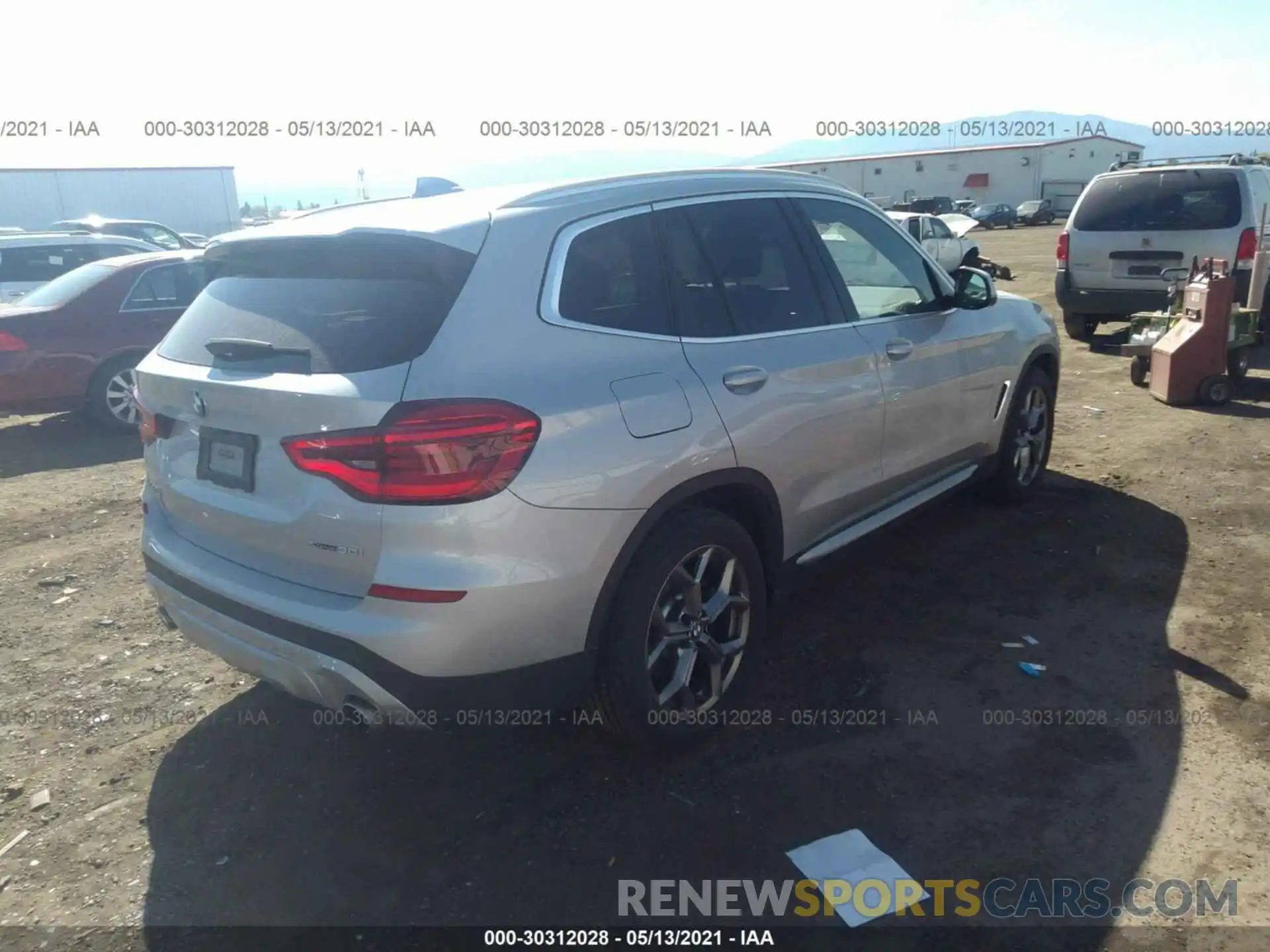 4 Photograph of a damaged car 5UXTY5C09M9F13359 BMW X3 2021