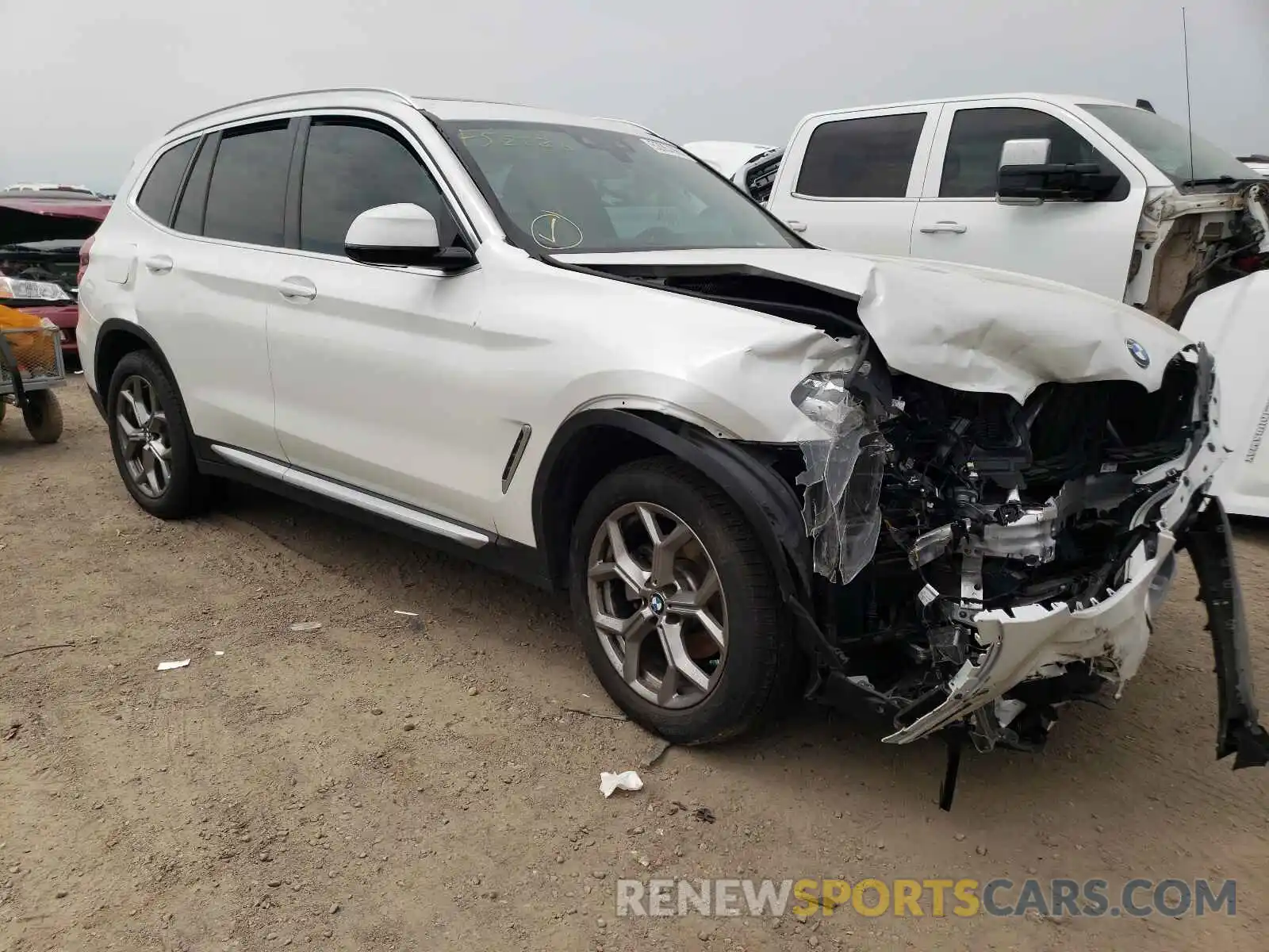 1 Photograph of a damaged car 5UXTY5C09M9F52226 BMW X3 2021