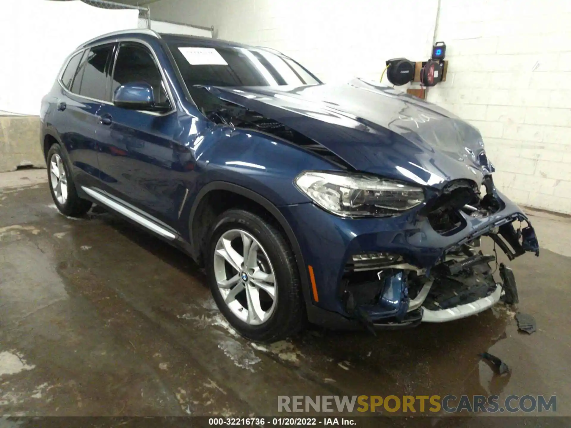 1 Photograph of a damaged car 5UXTY5C09M9F52825 BMW X3 2021