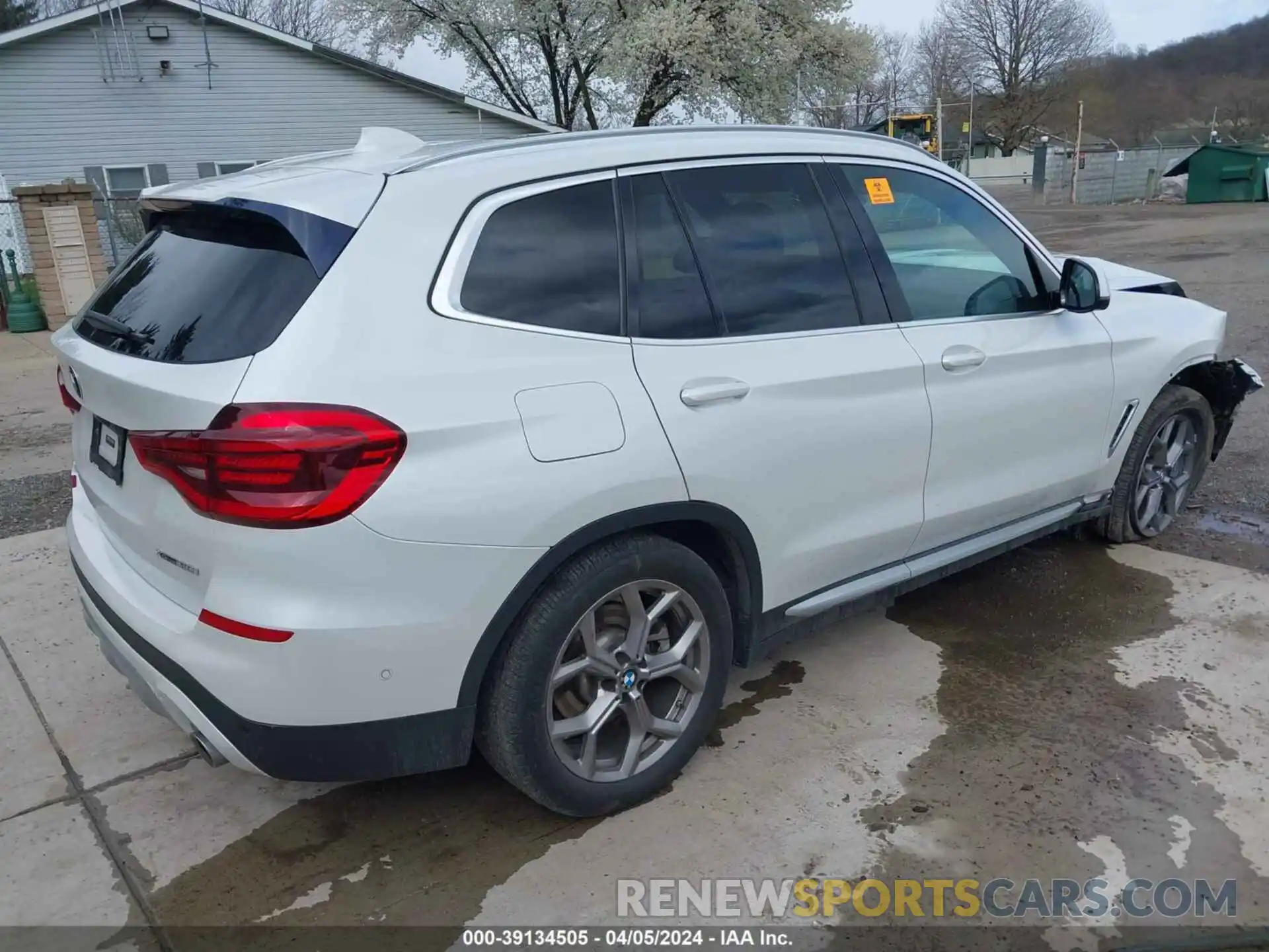 4 Фотография поврежденного автомобиля 5UXTY5C09M9F55837 BMW X3 2021