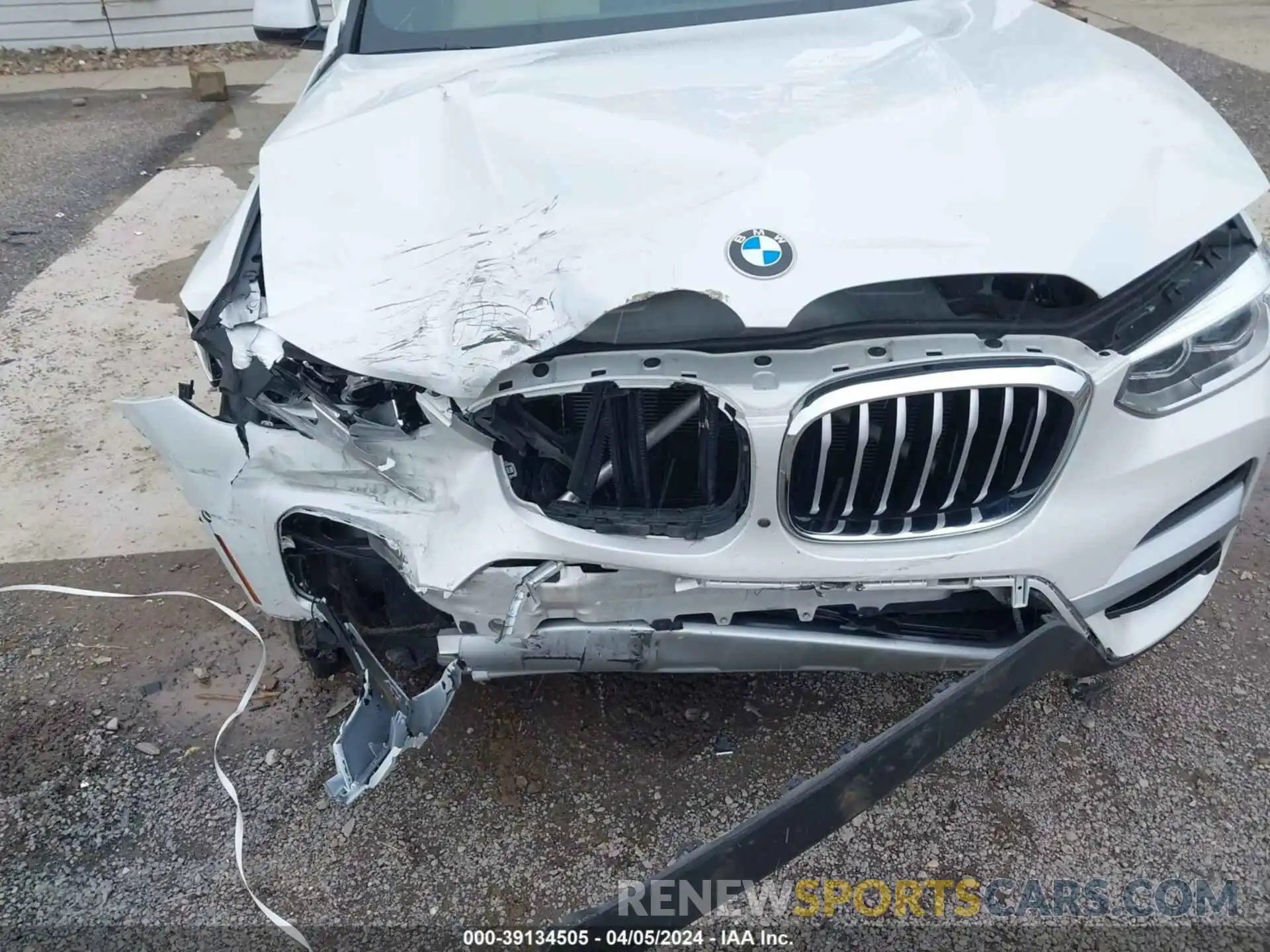 6 Photograph of a damaged car 5UXTY5C09M9F55837 BMW X3 2021