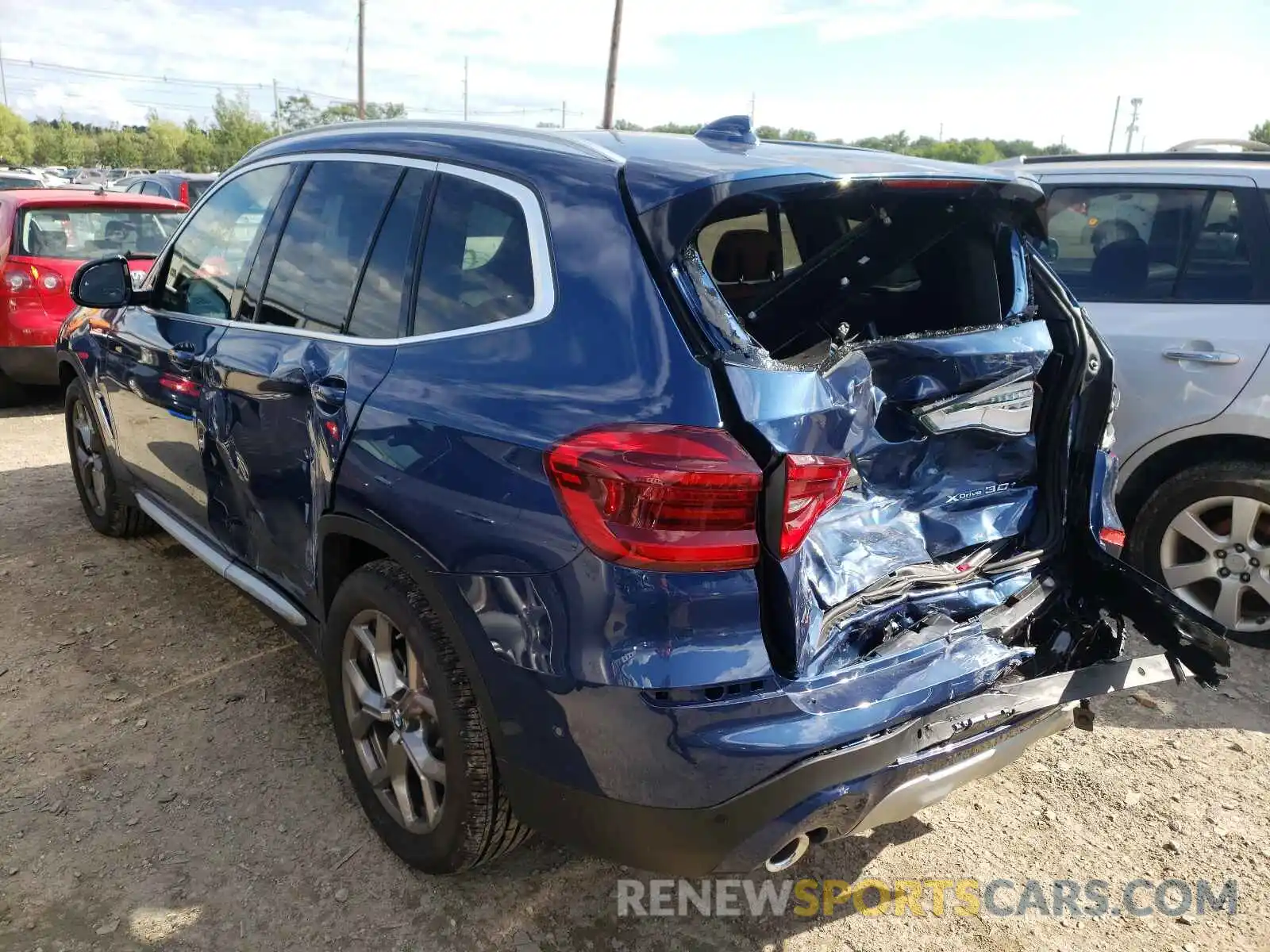 3 Photograph of a damaged car 5UXTY5C09M9H61160 BMW X3 2021