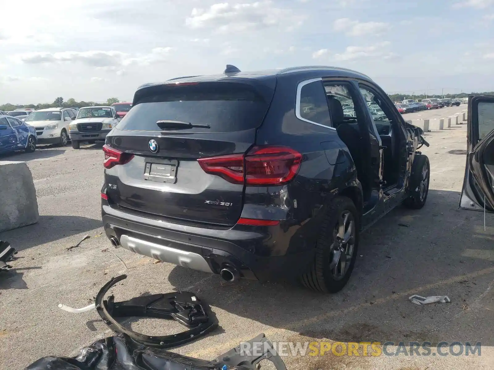 4 Photograph of a damaged car 5UXTY5C0XM9E45881 BMW X3 2021