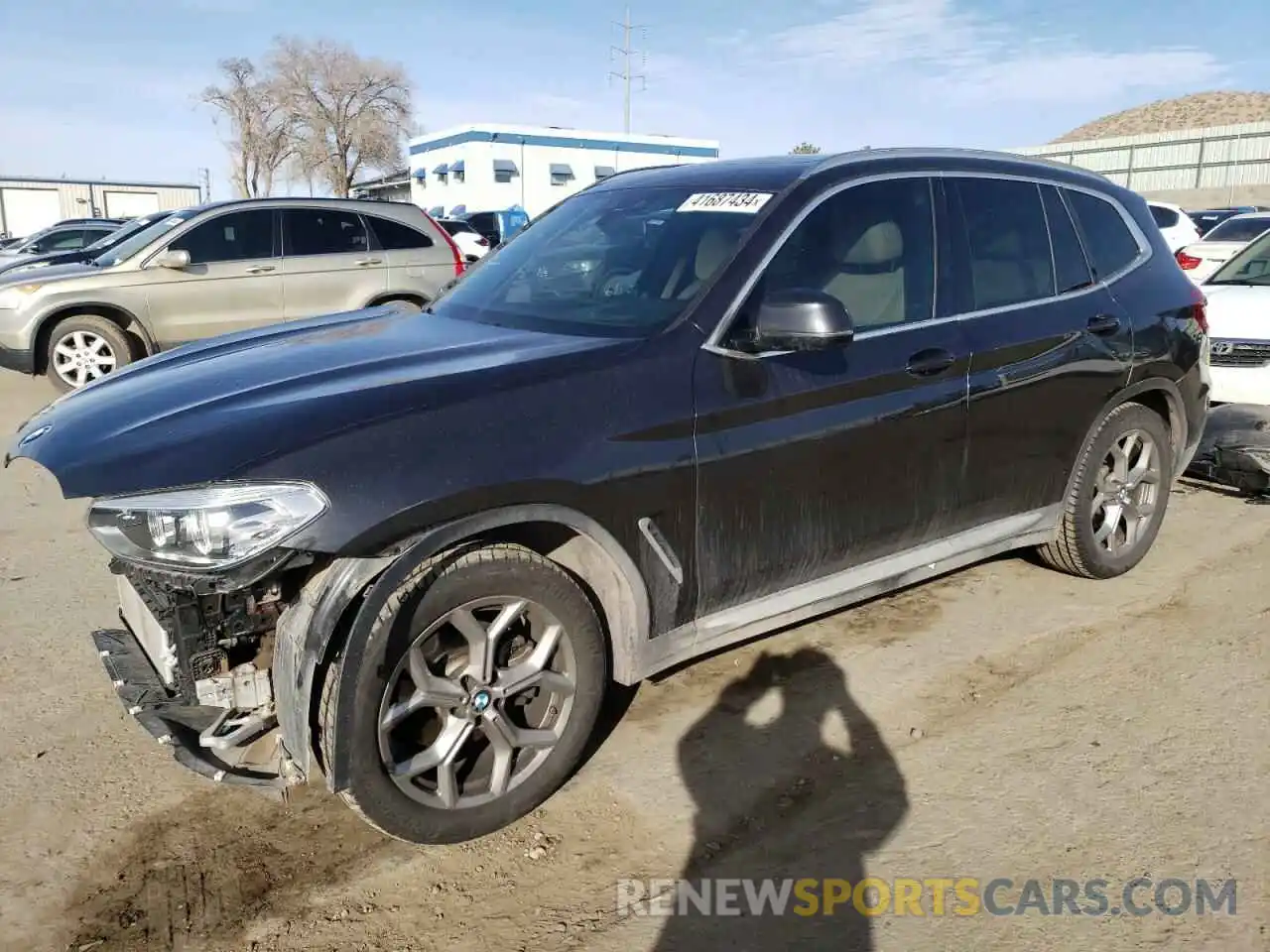 1 Photograph of a damaged car 5UXTY5C0XM9F82240 BMW X3 2021