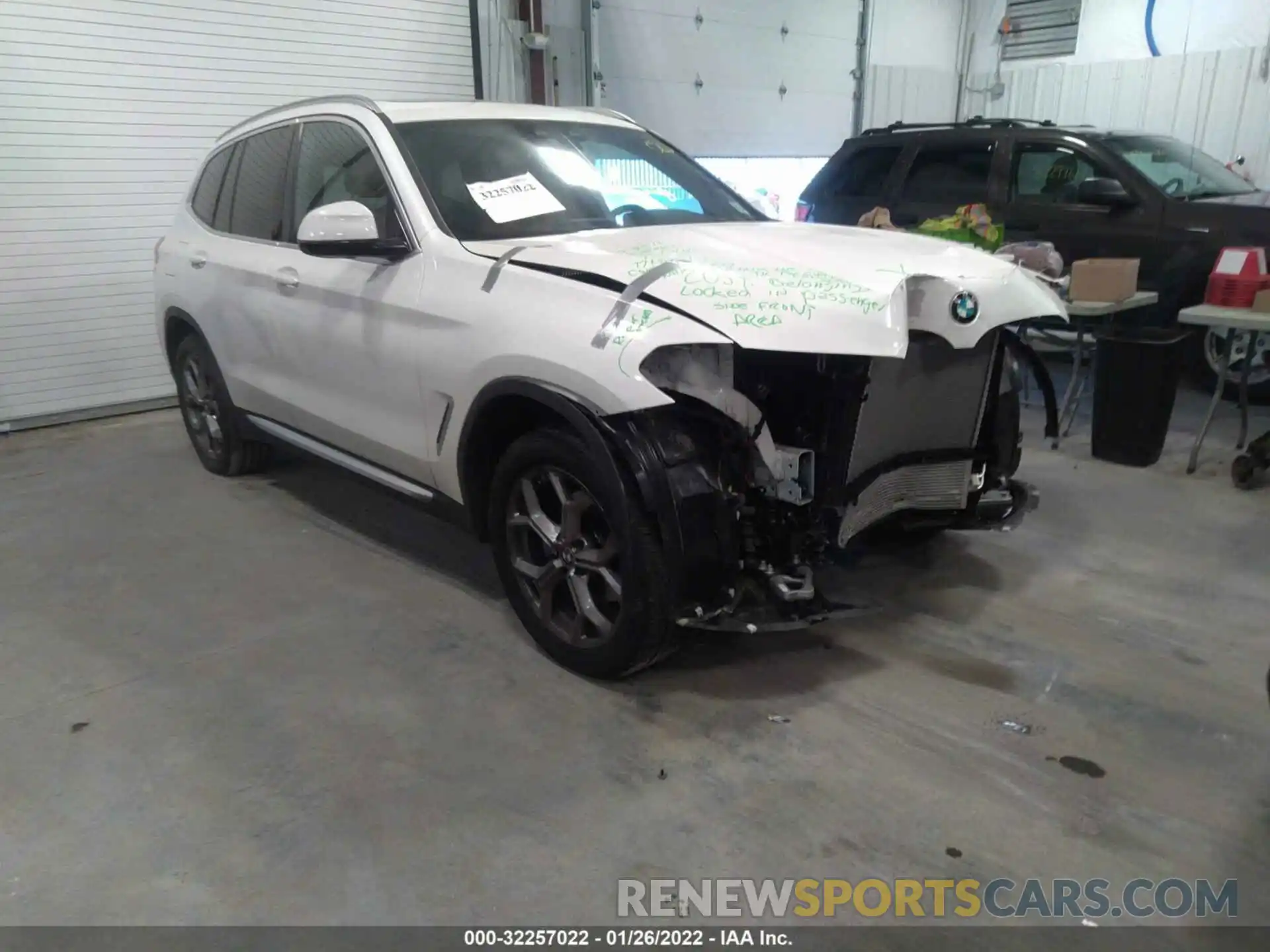 1 Photograph of a damaged car 5UXTY5C0XM9H84494 BMW X3 2021