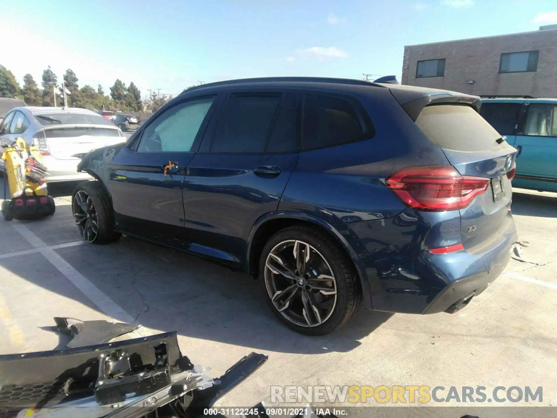 3 Фотография поврежденного автомобиля 5UXTY9C00M9G40427 BMW X3 2021