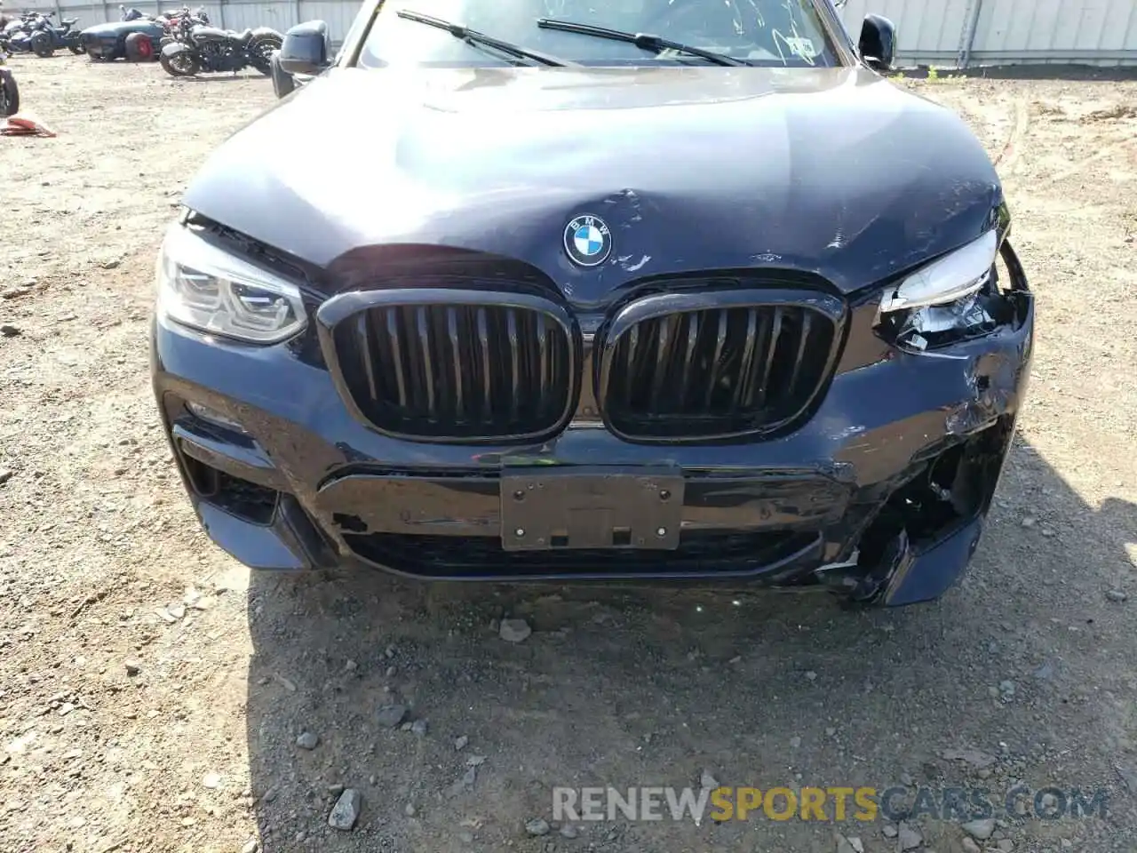 9 Photograph of a damaged car 5UXTY9C01M9E03820 BMW X3 2021