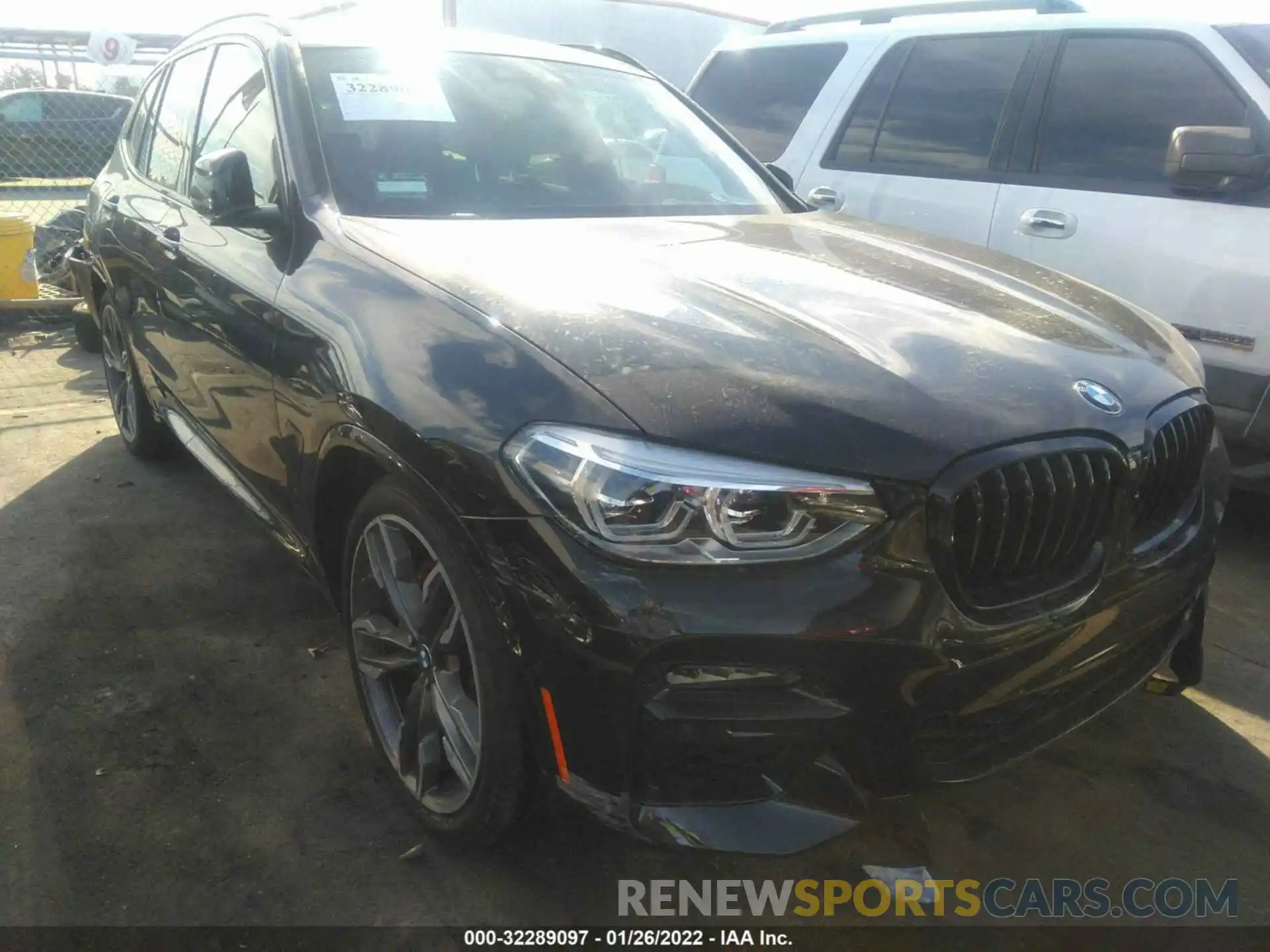 1 Photograph of a damaged car 5UXTY9C02M9G68665 BMW X3 2021