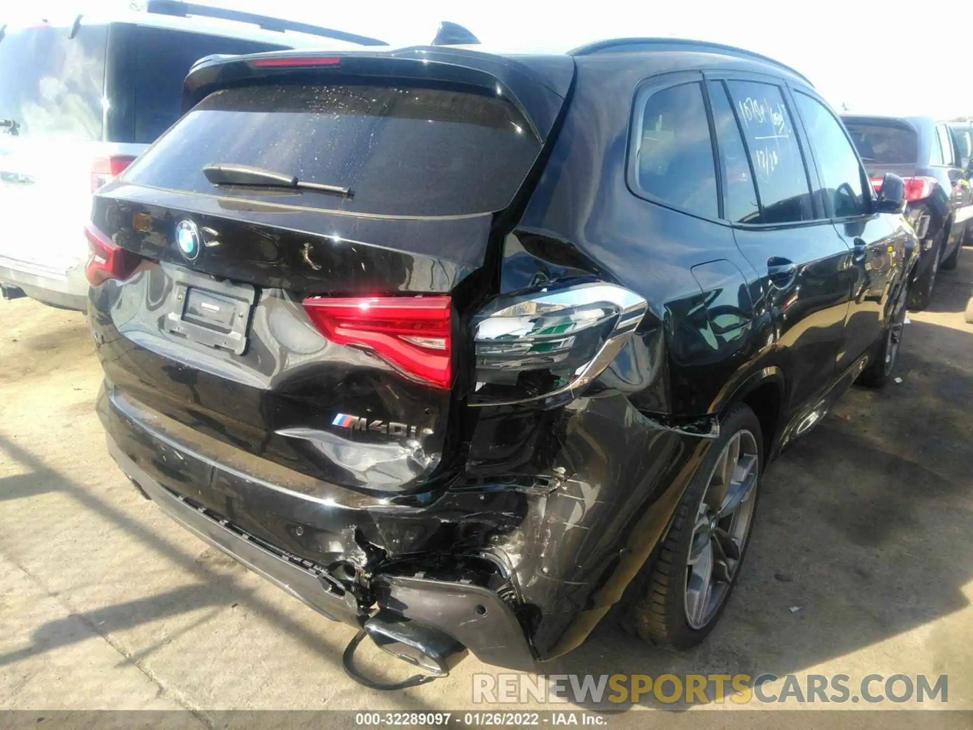 4 Photograph of a damaged car 5UXTY9C02M9G68665 BMW X3 2021