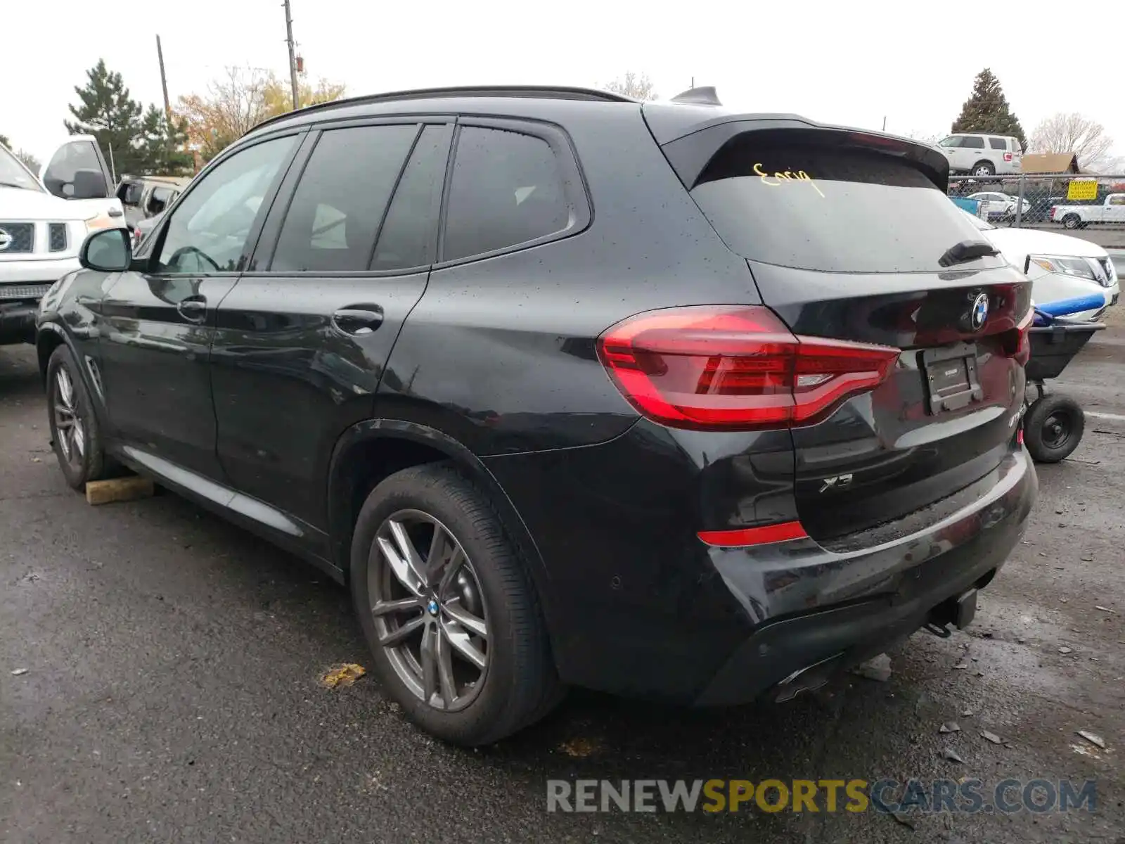 3 Photograph of a damaged car 5UXTY9C02M9H30467 BMW X3 2021