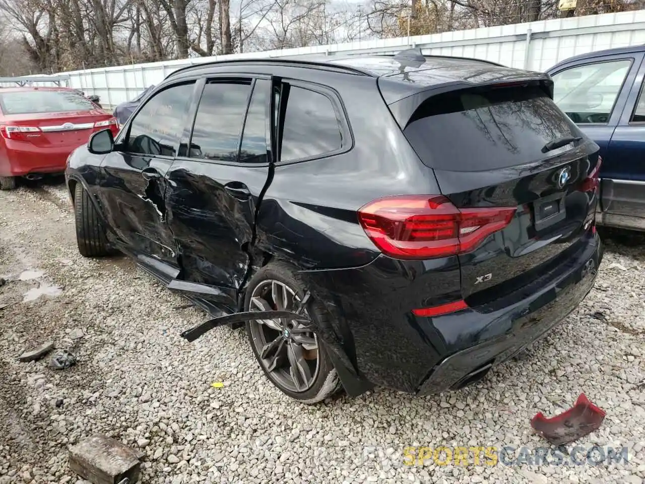 3 Photograph of a damaged car 5UXTY9C03M9F33307 BMW X3 2021