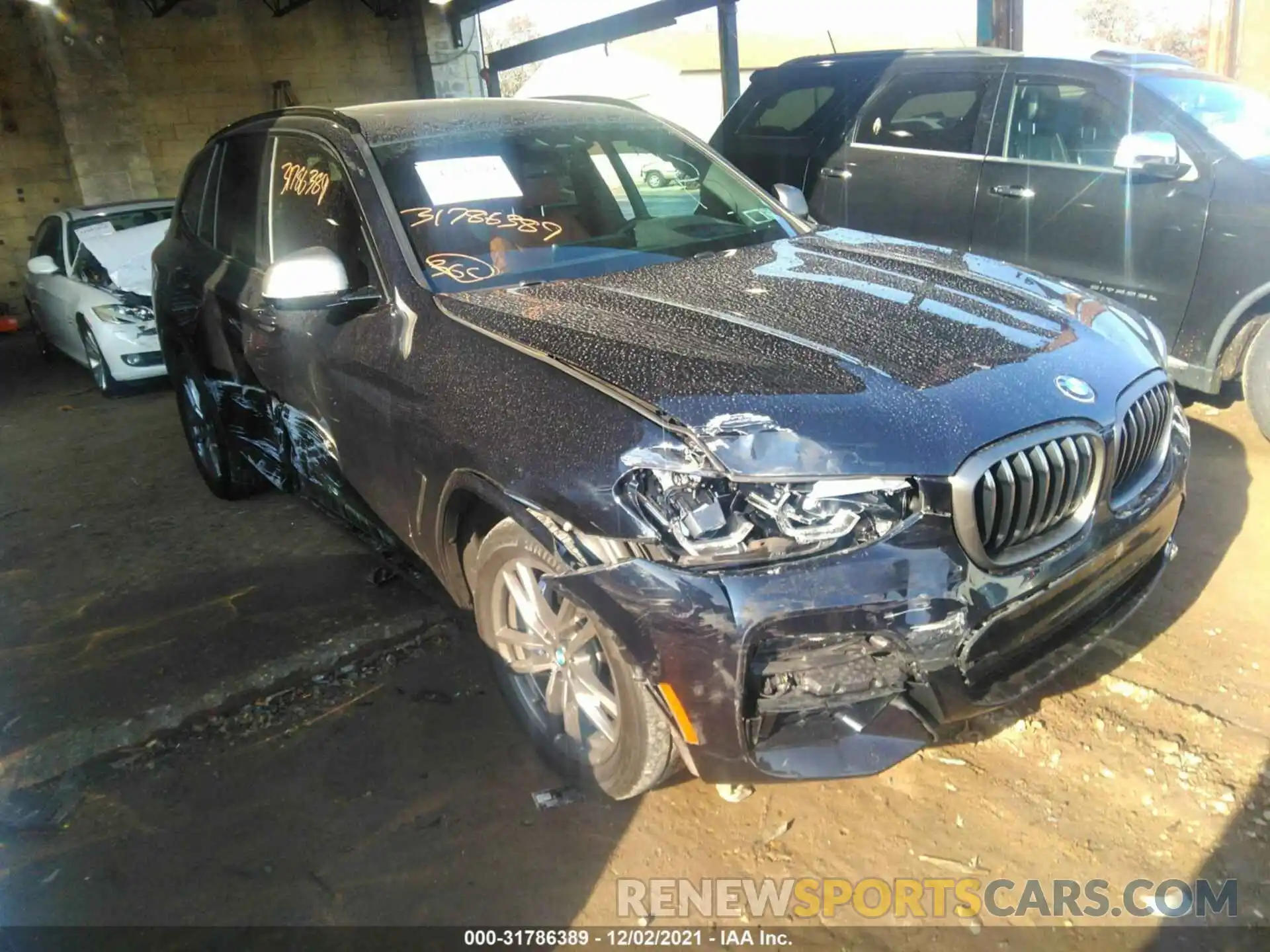 1 Photograph of a damaged car 5UXTY9C03M9F40094 BMW X3 2021