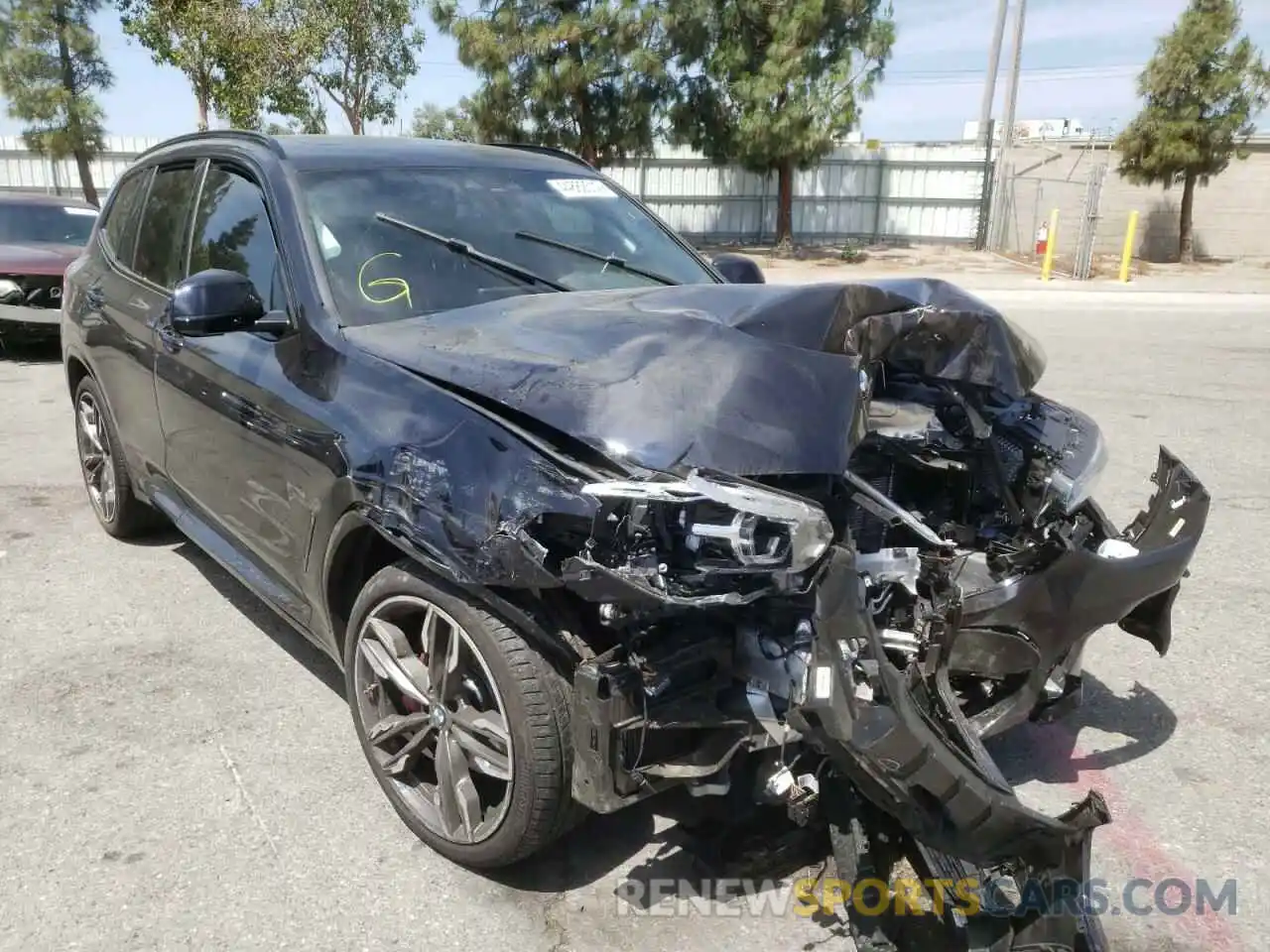 1 Photograph of a damaged car 5UXTY9C05M9H80263 BMW X3 2021