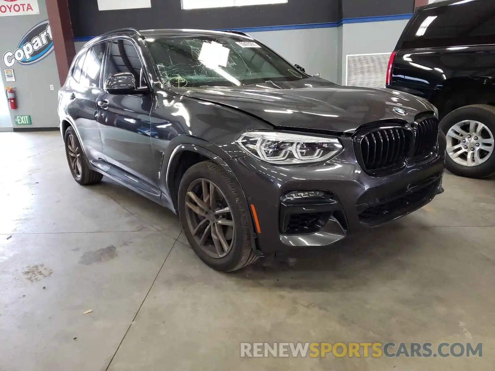 1 Photograph of a damaged car 5UXTY9C06M9F13388 BMW X3 2021